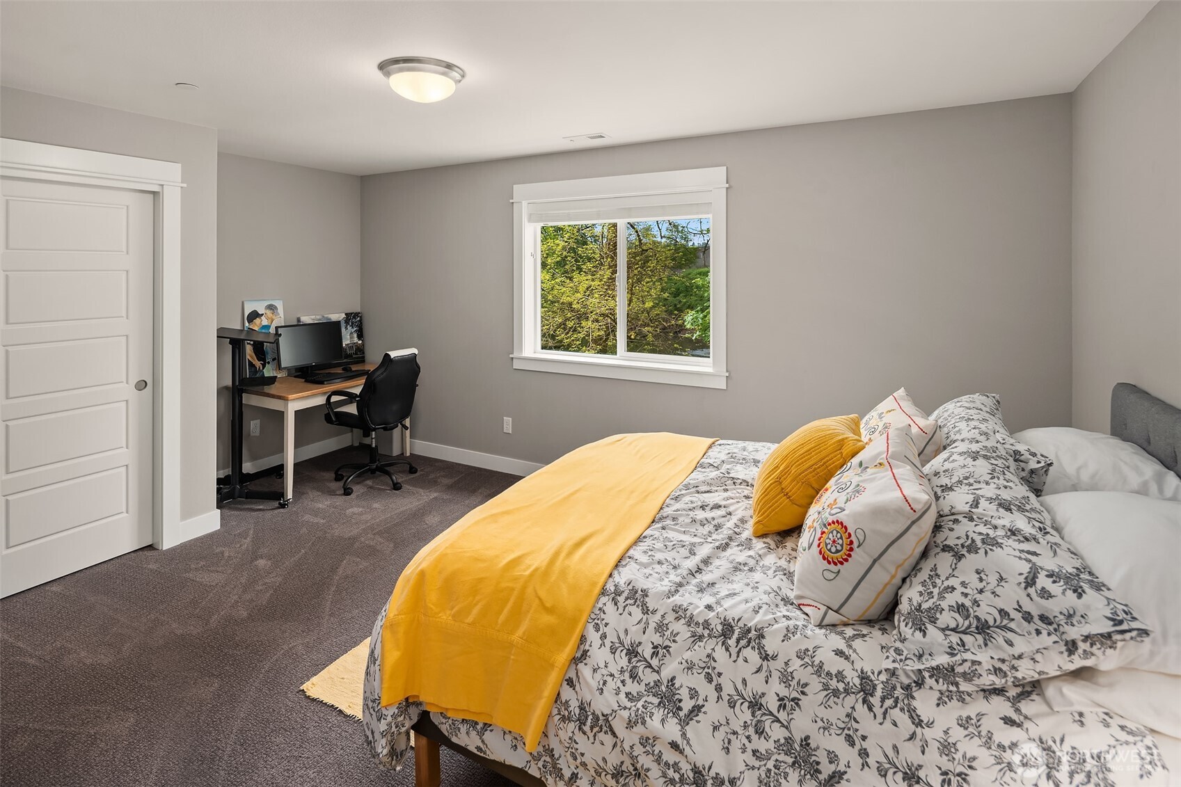 Tukwila, Washington, 98178, United States, 2 Bedrooms Bedrooms, ,Residential,For Sale,1847489