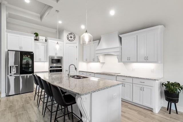 Granbury, Texas, 76049, United States, 4 Bedrooms Bedrooms, ,2 BathroomsBathrooms,Residential,For Sale,1983428