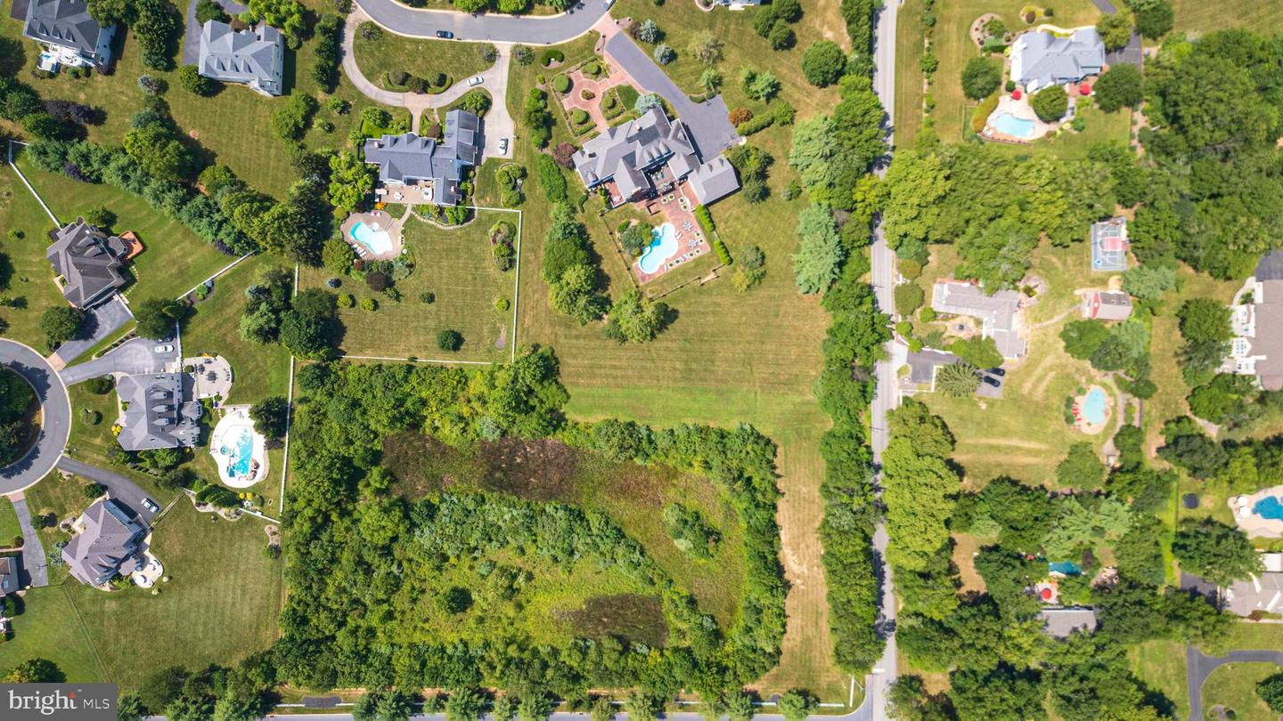 Blue Bell, Pennsylvania, 19422, United States, 5 Bedrooms Bedrooms, ,8 BathroomsBathrooms,Residential,For Sale,1940963