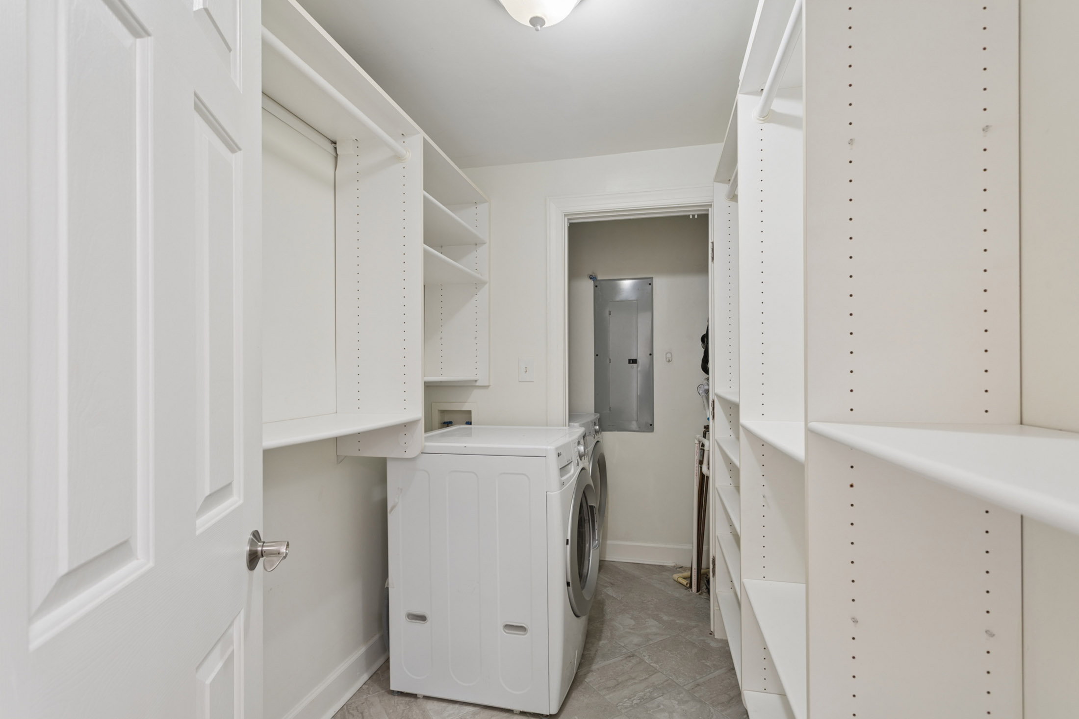  Well Maintained Unit in a Special Community - 物件實景