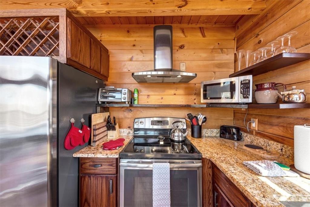 Big Canoe, Georgia, 30143, United States, 3 Bedrooms Bedrooms, ,3 BathroomsBathrooms,Residential,For Sale,2010391