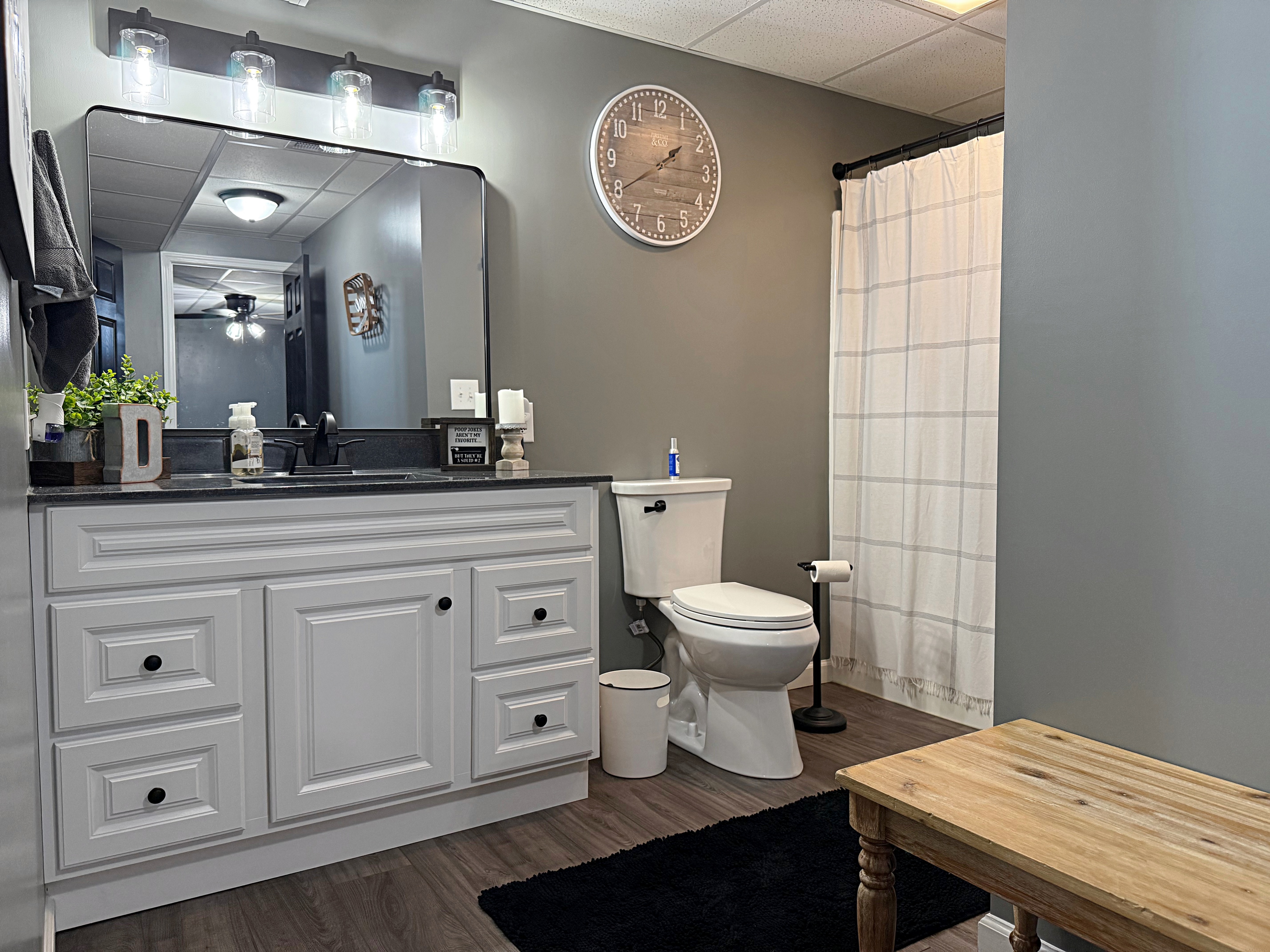 Loogootee, Indiana, 47553, United States, 4 Bedrooms Bedrooms, ,3 BathroomsBathrooms,Residential,For Sale,2005649