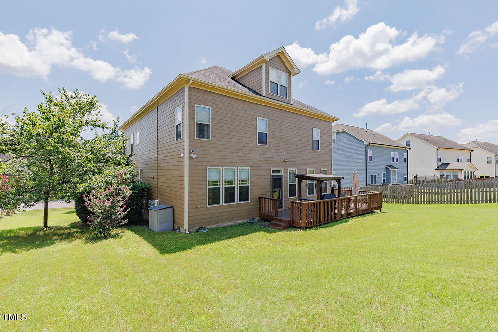 Rolesville, North Carolina, 27571, United States, 4 Bedrooms Bedrooms, ,4 BathroomsBathrooms,Residential,For Sale,1945009