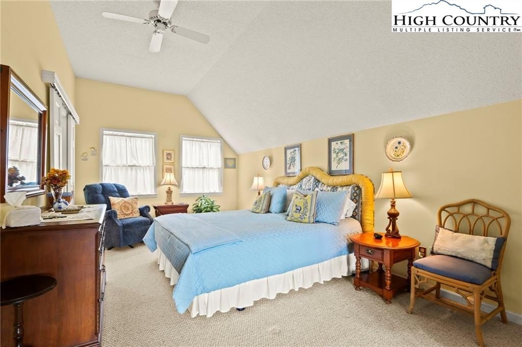 Boone, North Carolina, 28607, United States, 3 Bedrooms Bedrooms, ,3 BathroomsBathrooms,Residential,For Sale,1941298