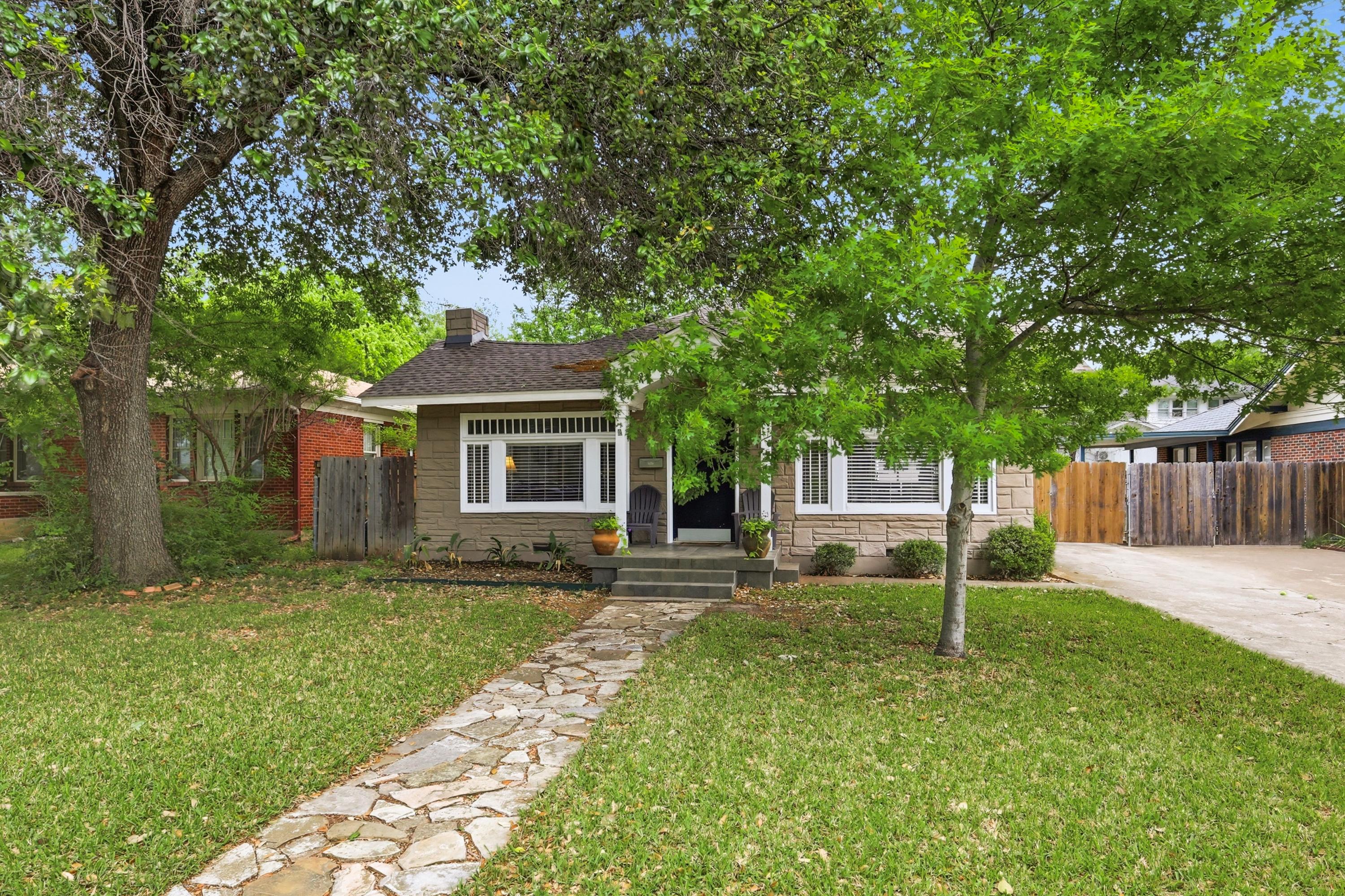  1300 Buck Avenue, Fort Worth, TX, 76110 - 物件實景