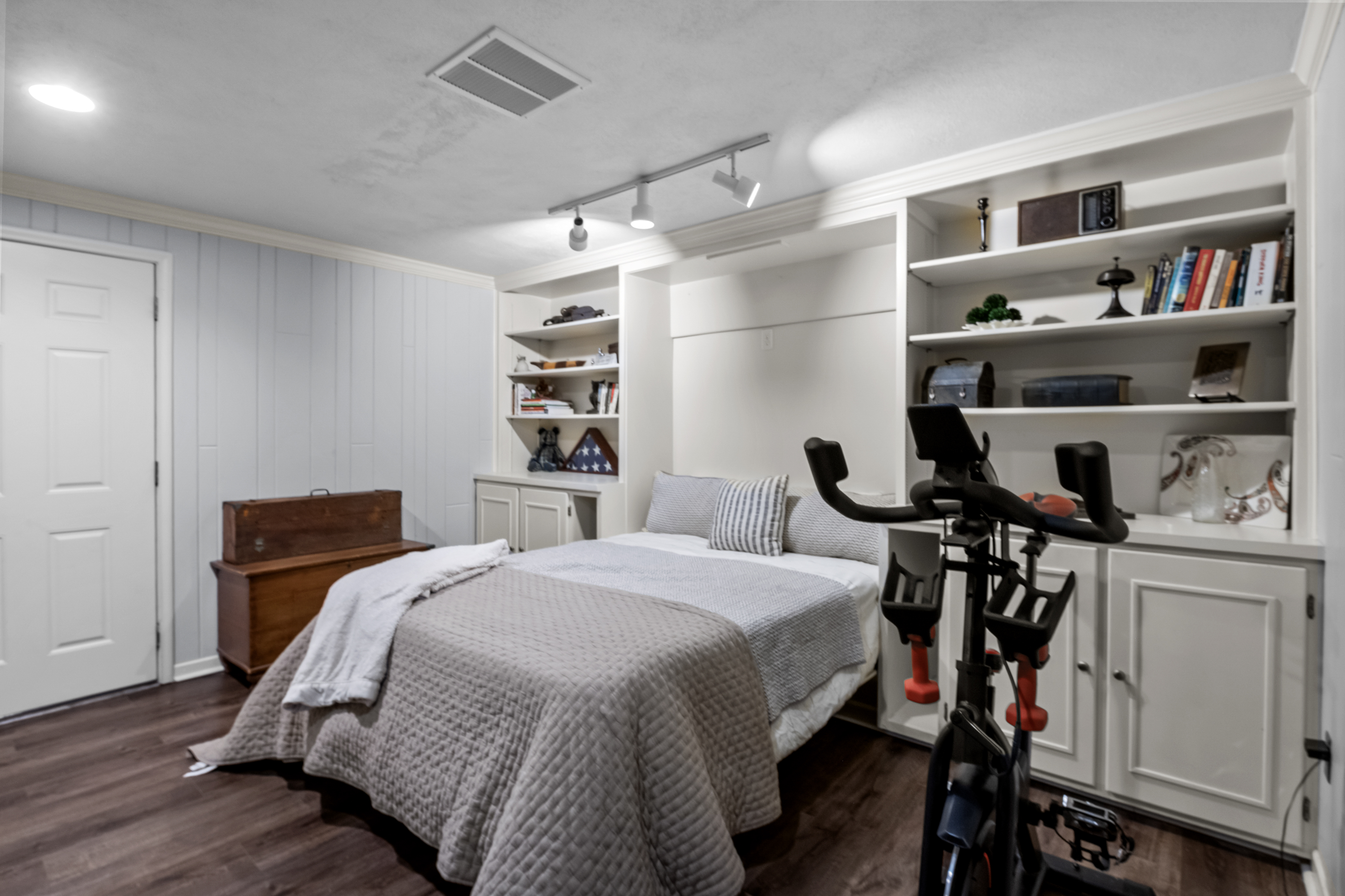 Wyomissing, Pennsylvania, 19610, United States, 4 Bedrooms Bedrooms, ,3 BathroomsBathrooms,Residential,For Sale,1938132