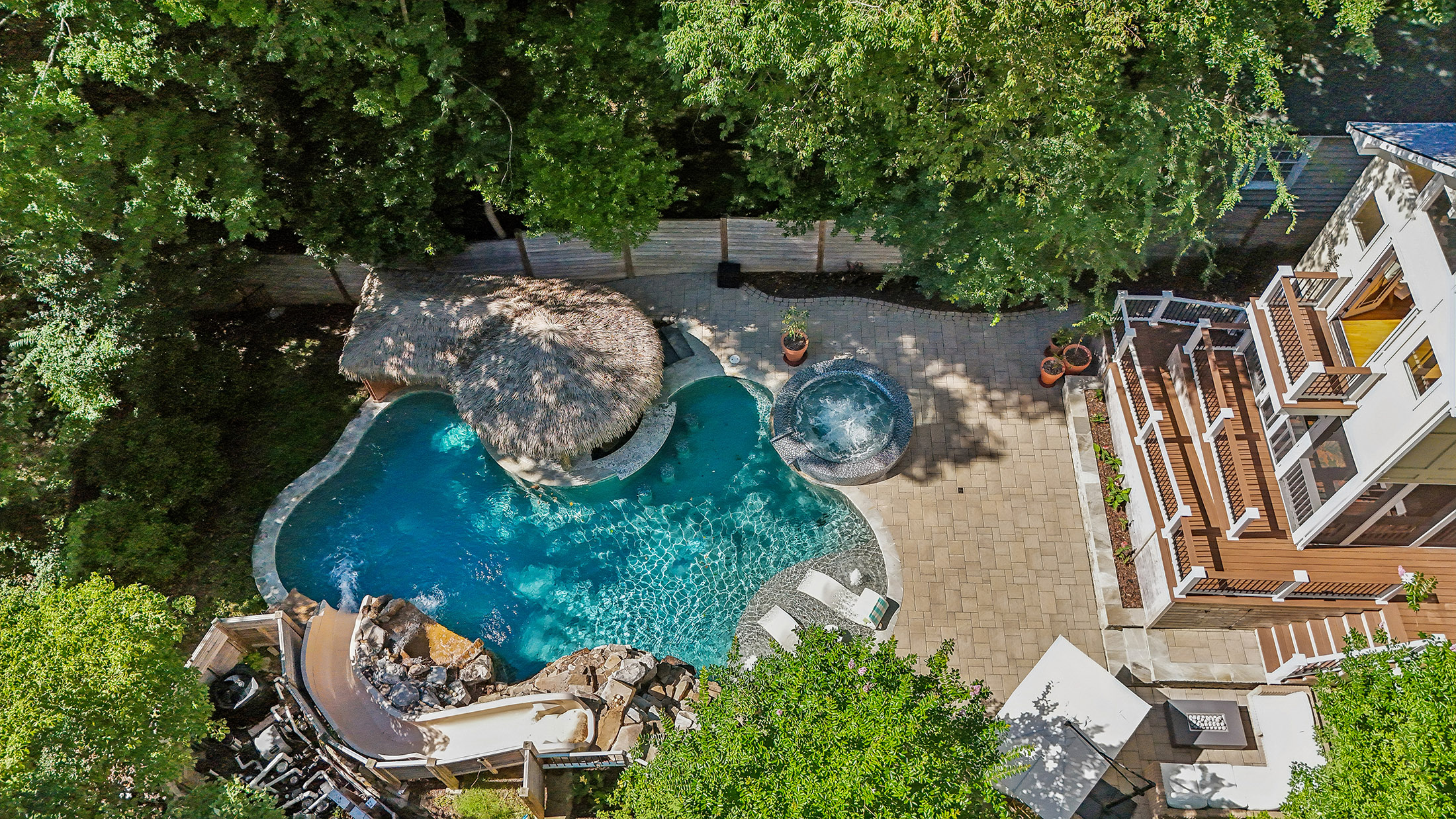  Resort-Inspired Retreat in the Heart of Virginia Highland - 物件實景