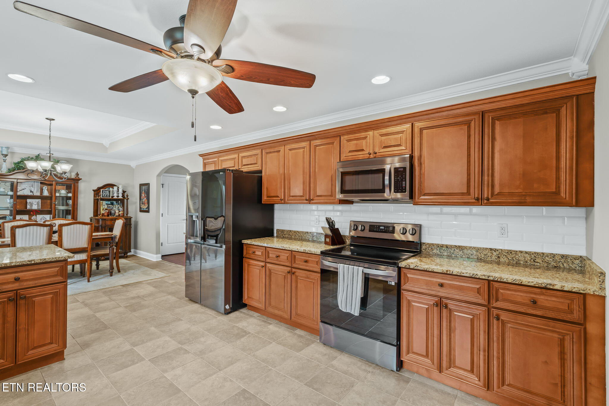 Maryville, Tennessee, 37803, United States, 3 Bedrooms Bedrooms, ,2 BathroomsBathrooms,Residential,For Sale,1942591