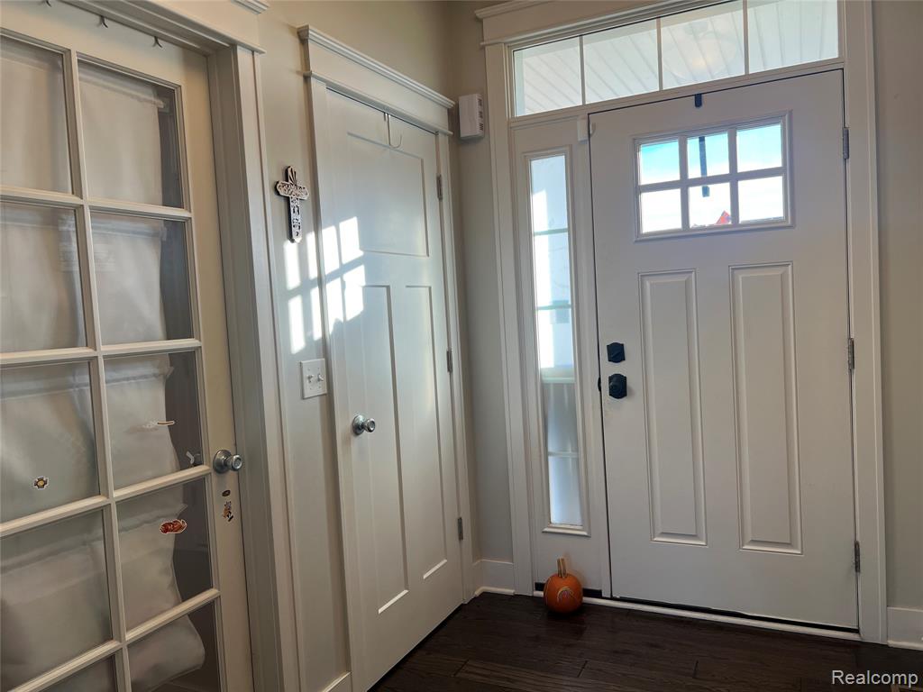 York Township, Michigan, 48176, United States, 4 Bedrooms Bedrooms, ,2 BathroomsBathrooms,Residential,For Sale,1988753