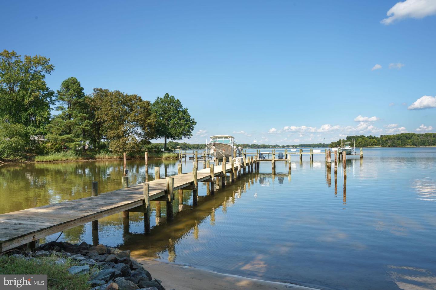 Queenstown, Maryland, 21658, United States, 5 Bedrooms Bedrooms, ,6 BathroomsBathrooms,Residential,For Sale,1940127