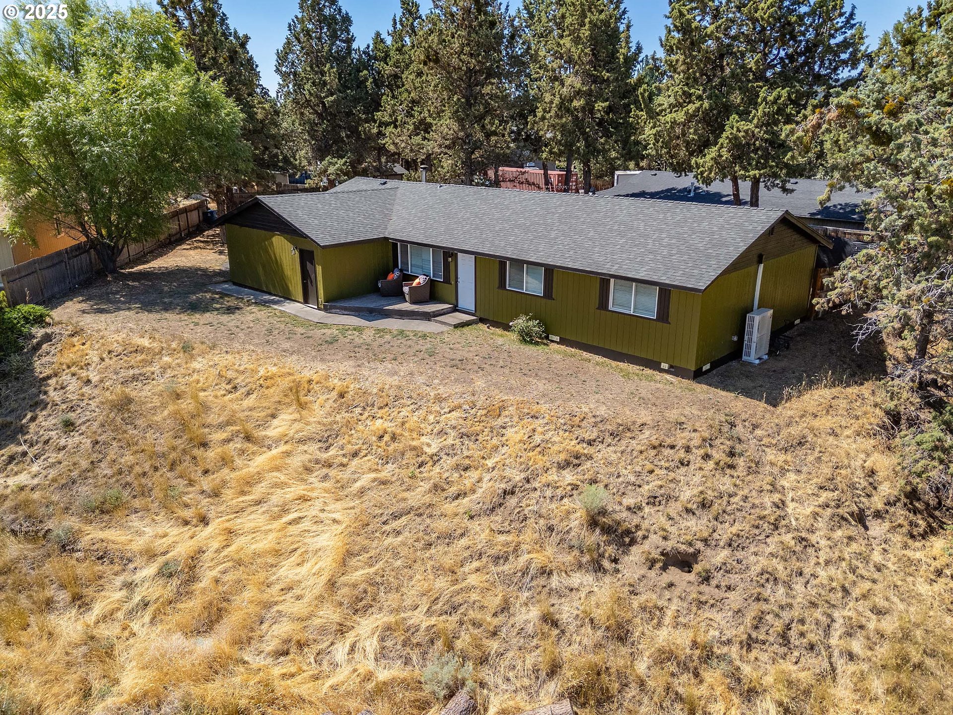 Bend, Oregon, 97701, United States, 3 Bedrooms Bedrooms, ,2 BathroomsBathrooms,Residential,For Sale,1960454