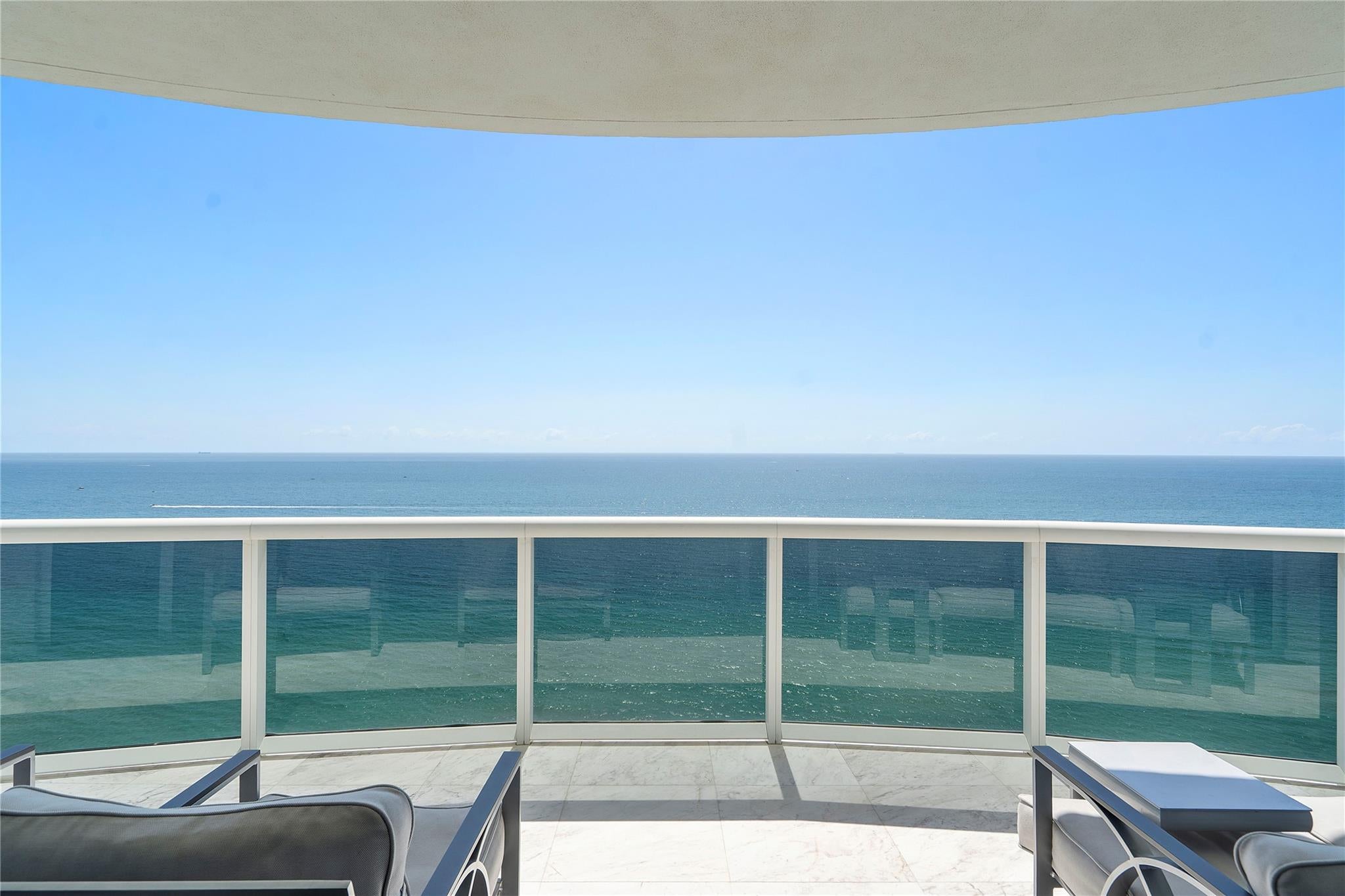 Sunny Isles Beach, Florida, 33160, United States, 3 Bedrooms Bedrooms, ,4 BathroomsBathrooms,Residential,For Sale,1824063