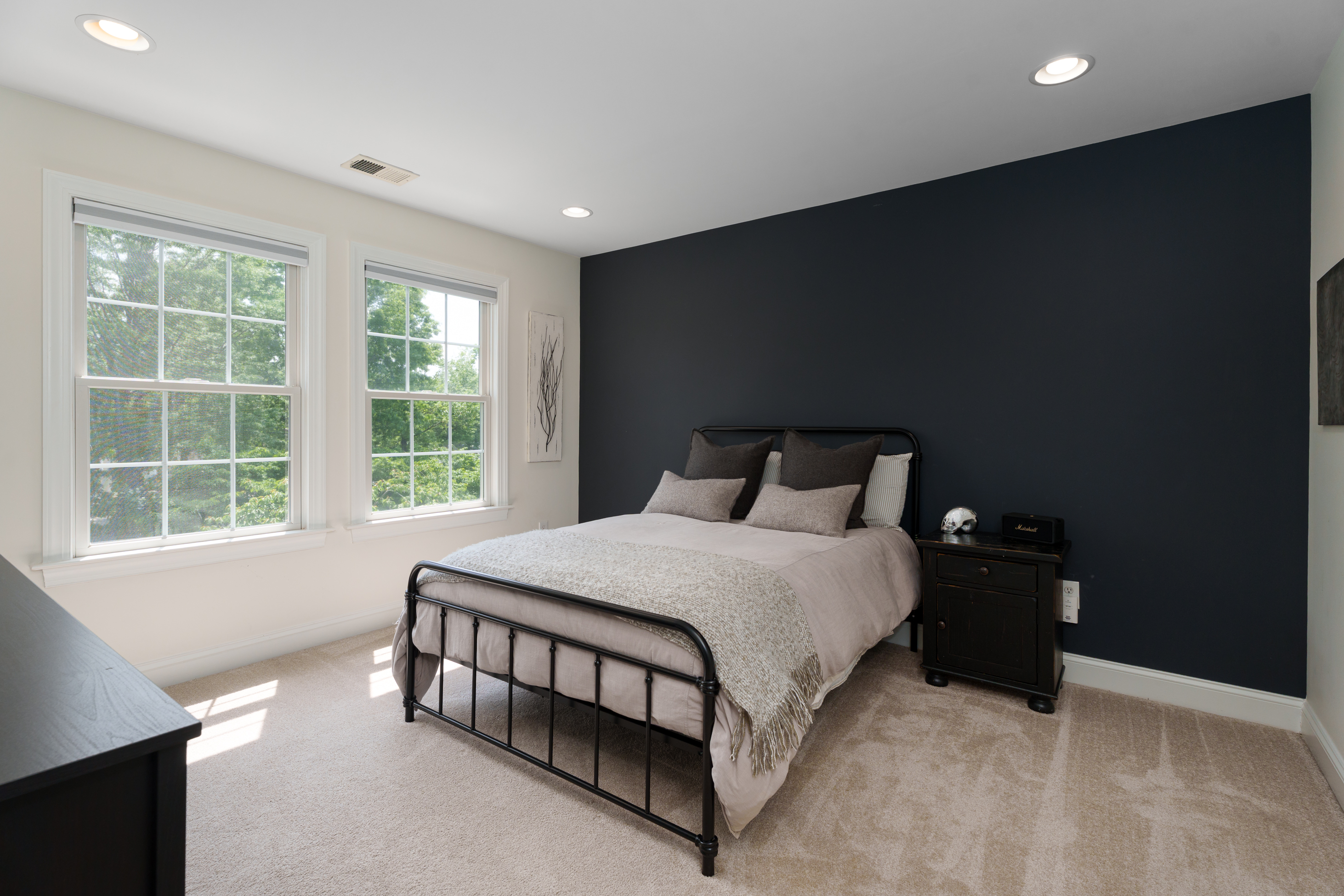  Turn-Key Town Center Home on a Picture-Perfect Lot - 物件實景