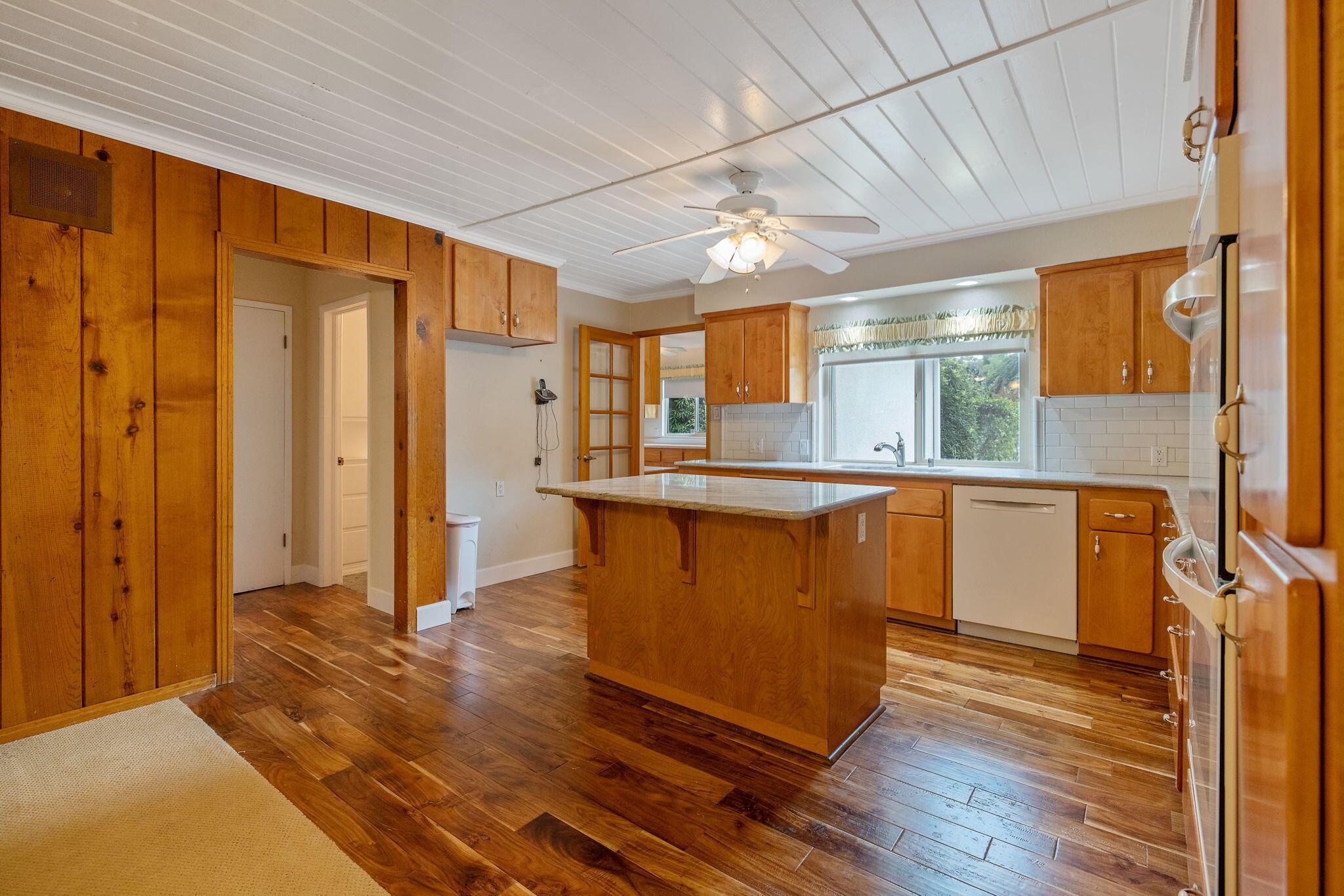 Fresno, California, 93722, United States, 3 Bedrooms Bedrooms, ,2 BathroomsBathrooms,Residential,For Sale,1984127