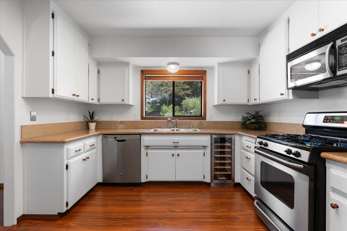 Penn Valley, California, 95946, United States, 3 Bedrooms Bedrooms, ,3 BathroomsBathrooms,Residential,For Sale,1910583