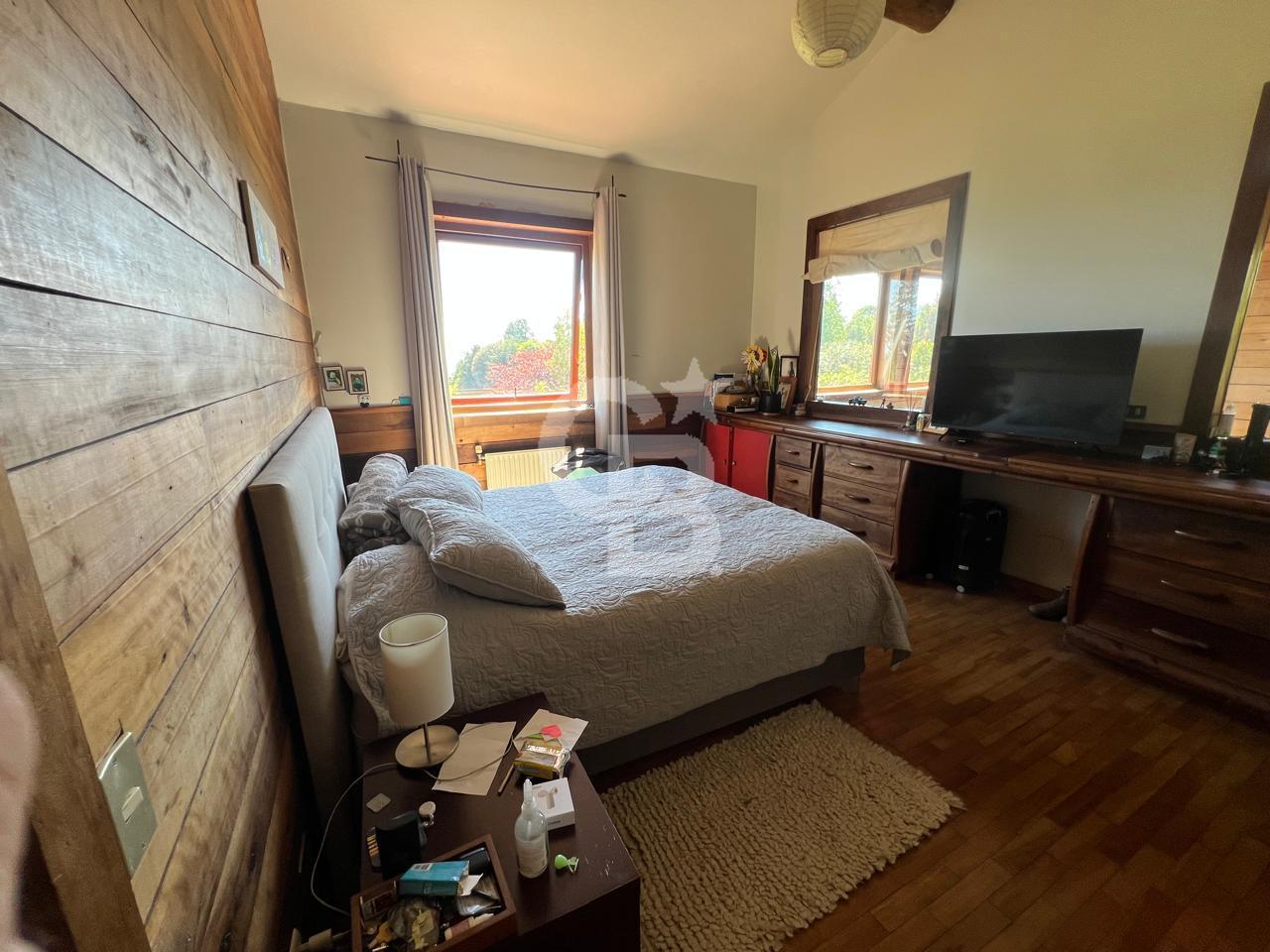 Puerto Varas, Chile, 4 Bedrooms Bedrooms, ,3 BathroomsBathrooms,Residential,For Sale,1993186