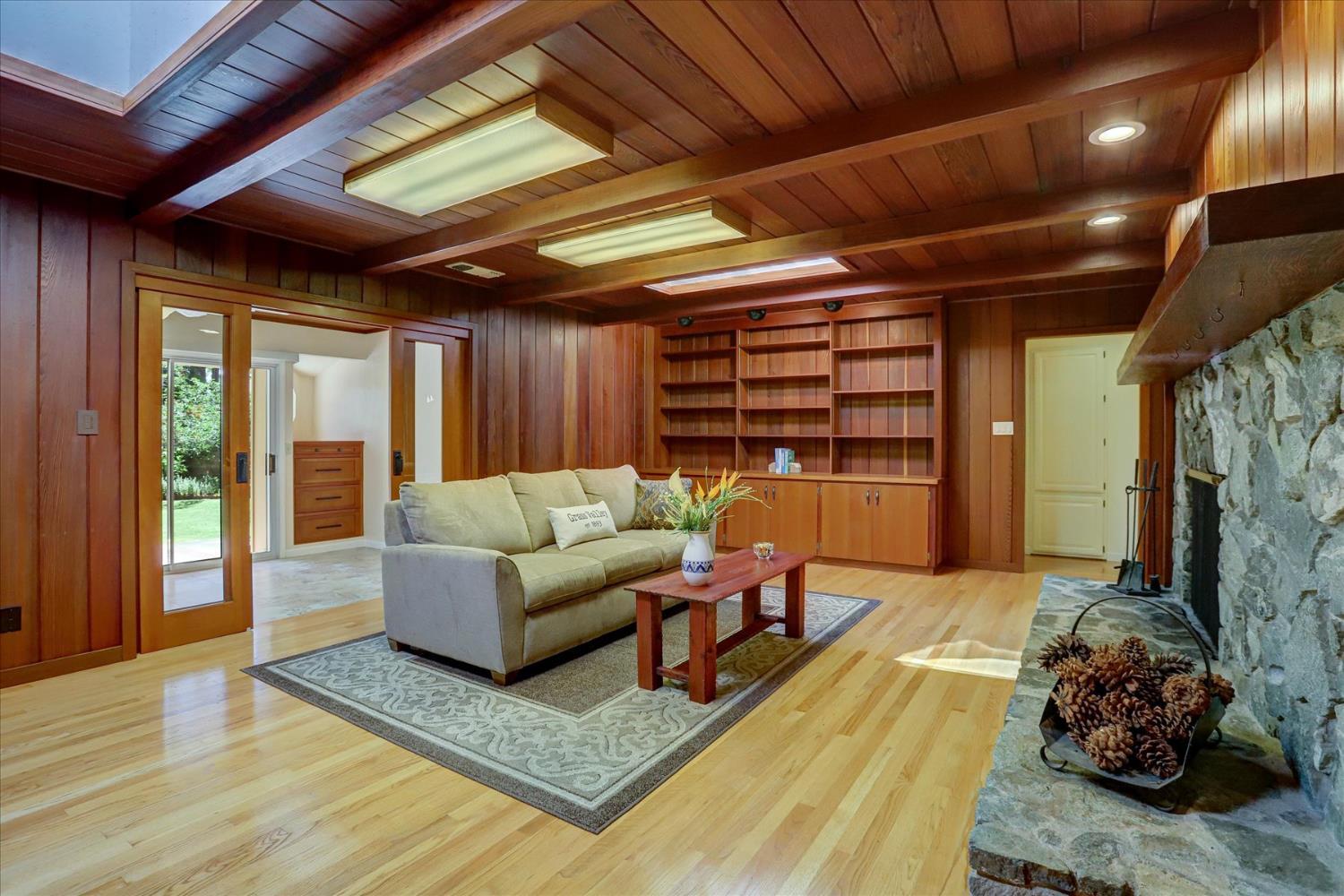 Grass Valley, California, 95949, United States, 3 Bedrooms Bedrooms, ,3 BathroomsBathrooms,Residential,For Sale,1856649
