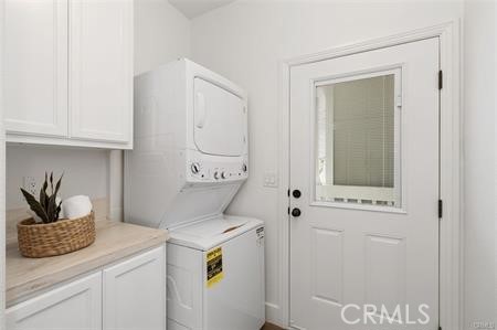 Newport Beach, California, 92660, United States, 2 Bedrooms Bedrooms, ,2 BathroomsBathrooms,Residential,For Sale,1970456