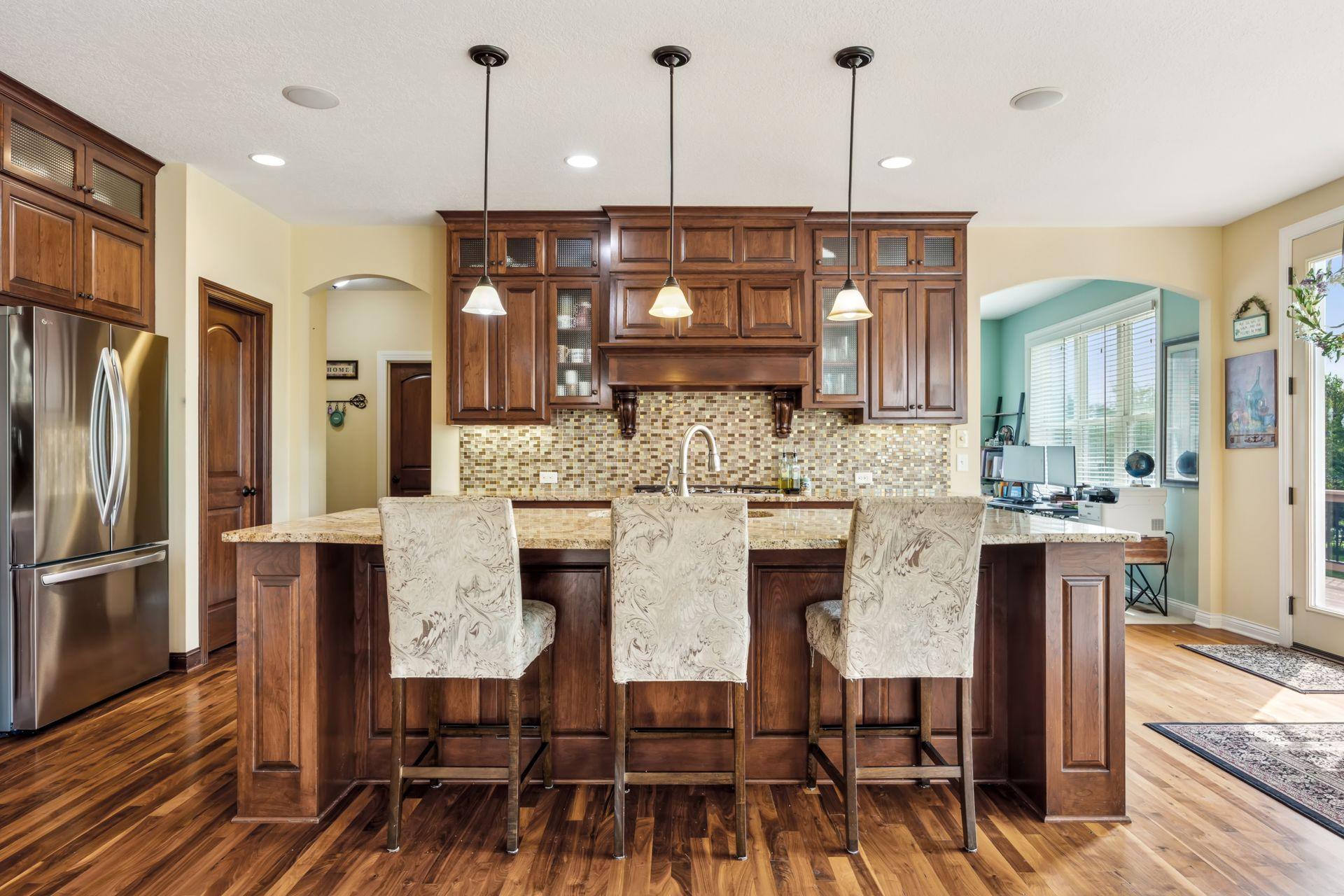 Plymouth, Minnesota, 55446, United States, 5 Bedrooms Bedrooms, ,5 BathroomsBathrooms,Residential,For Sale,1926210