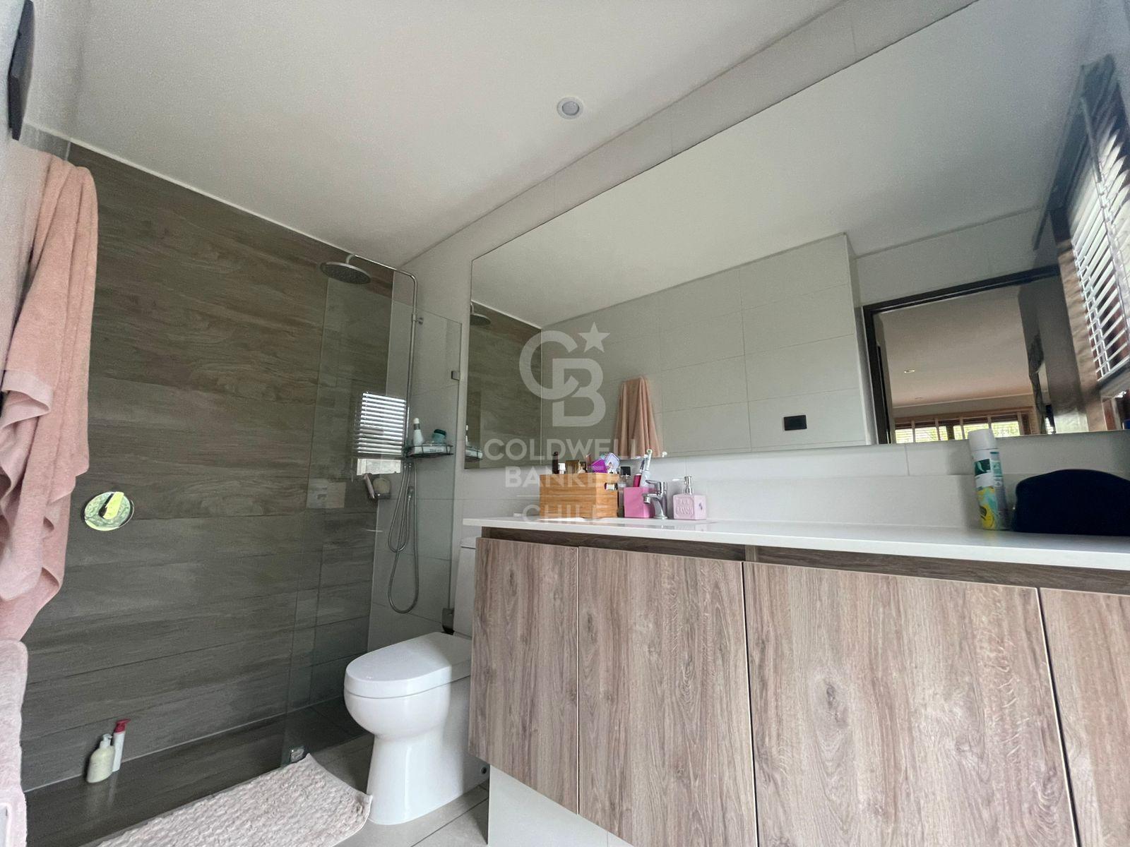 Colina, Chile, 3 Bedrooms Bedrooms, ,3 BathroomsBathrooms,Residential,For Sale,1847363