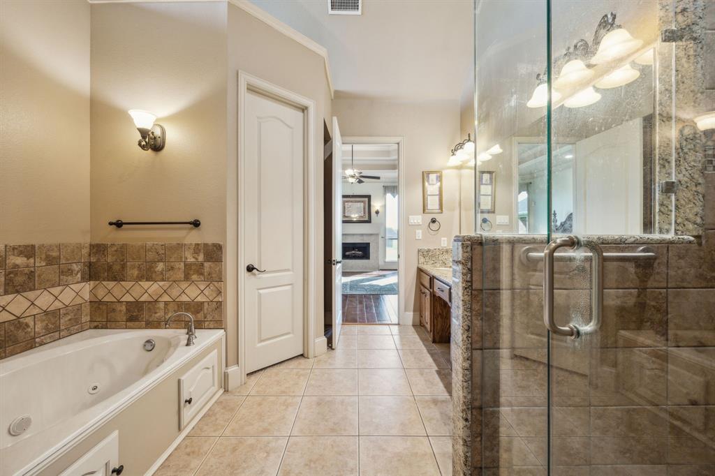 Rockwall, Texas, 75032, United States, 6 Bedrooms Bedrooms, ,5 BathroomsBathrooms,Residential,For Sale,1858115