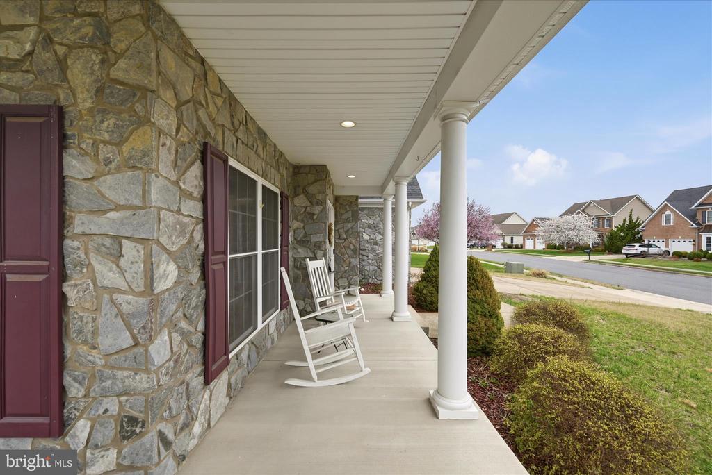 Winchester, Virginia, 22602, United States, 6 Bedrooms Bedrooms, ,5 BathroomsBathrooms,Residential,For Sale,2032756