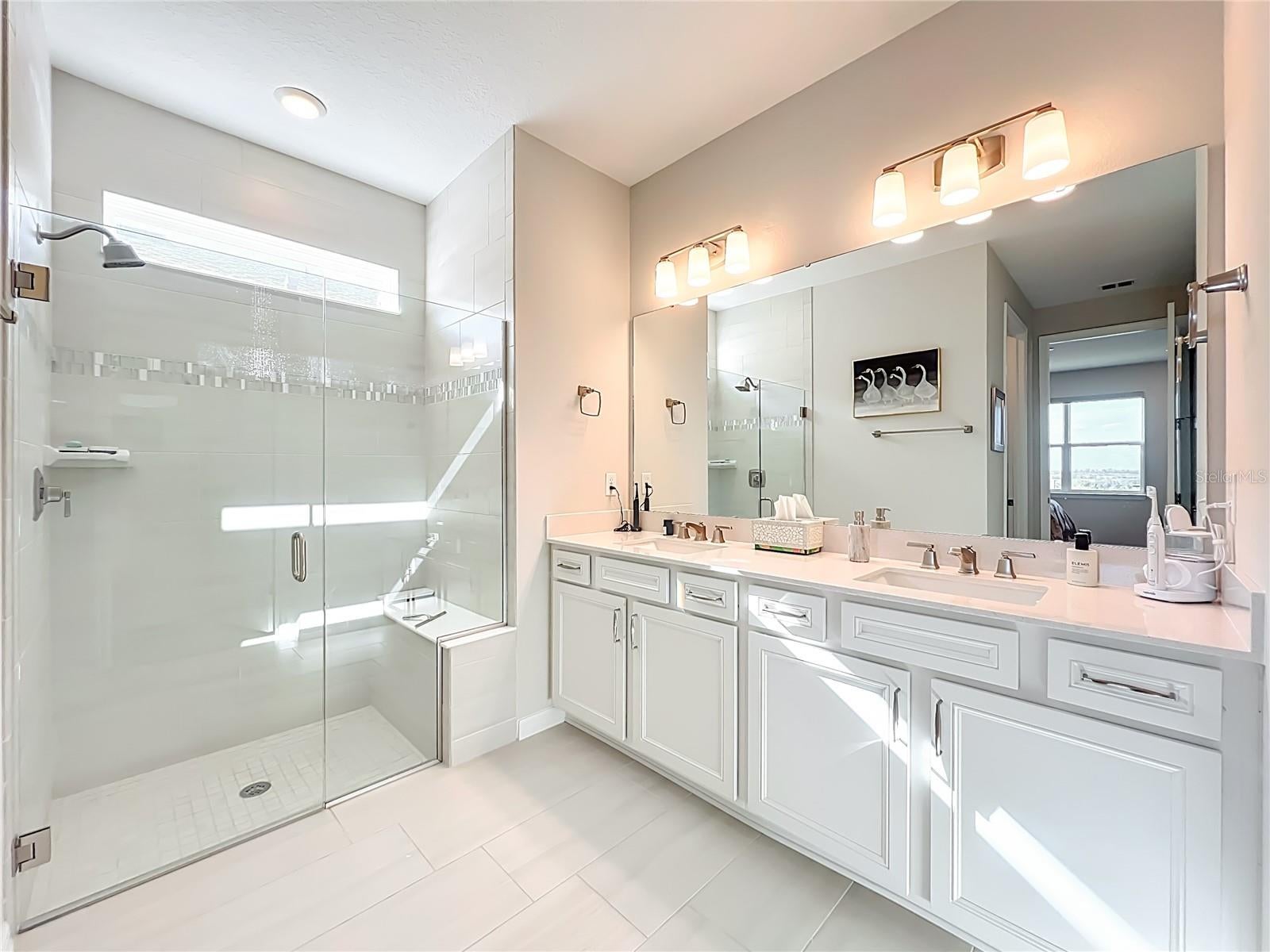 MINNEOLA, Florida, 34715, United States, 3 Bedrooms Bedrooms, ,2 BathroomsBathrooms,Residential,For Sale,2010433