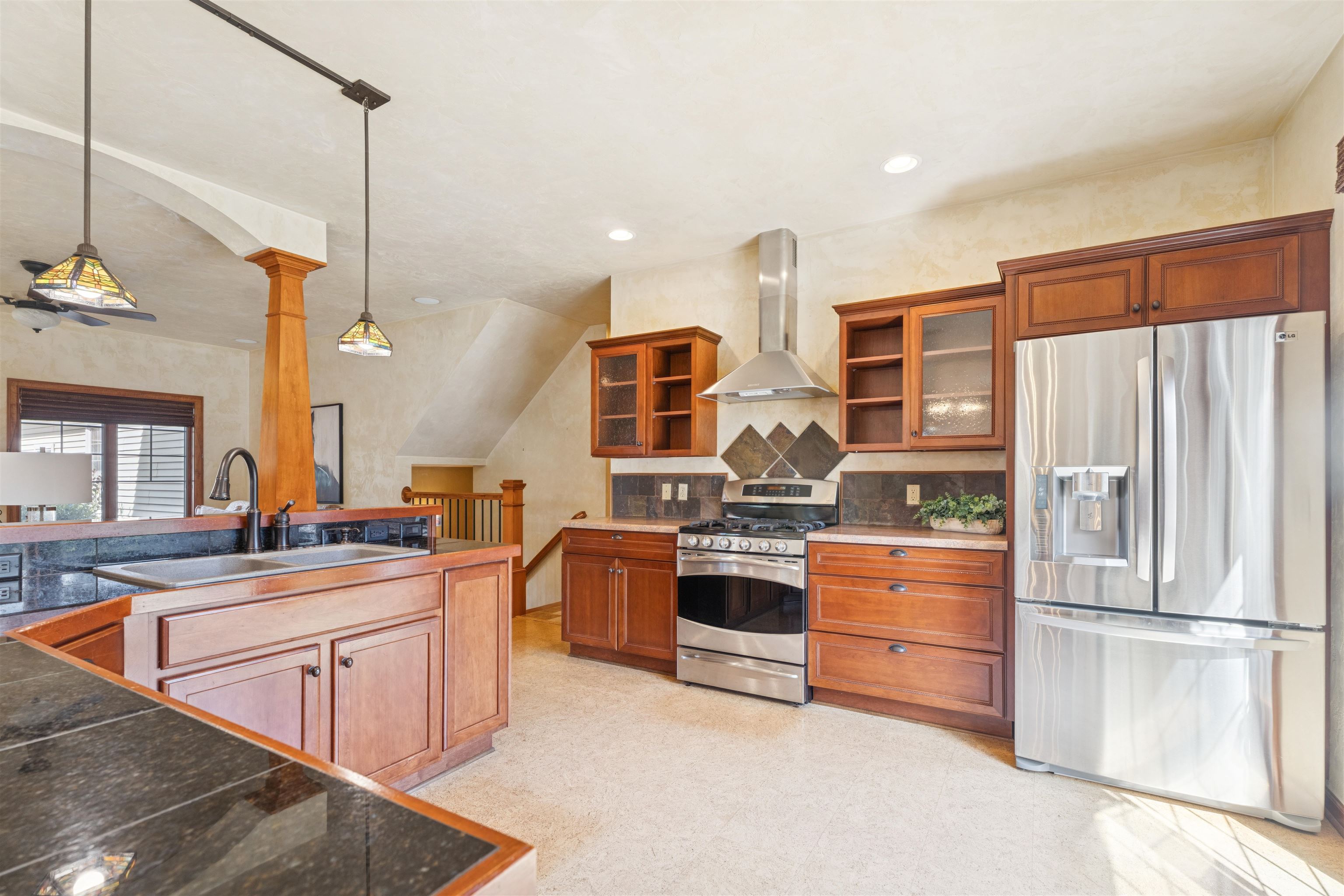 APPLETON, Wisconsin, 54913, United States, 4 Bedrooms Bedrooms, ,4 BathroomsBathrooms,Residential,For Sale,1942240
