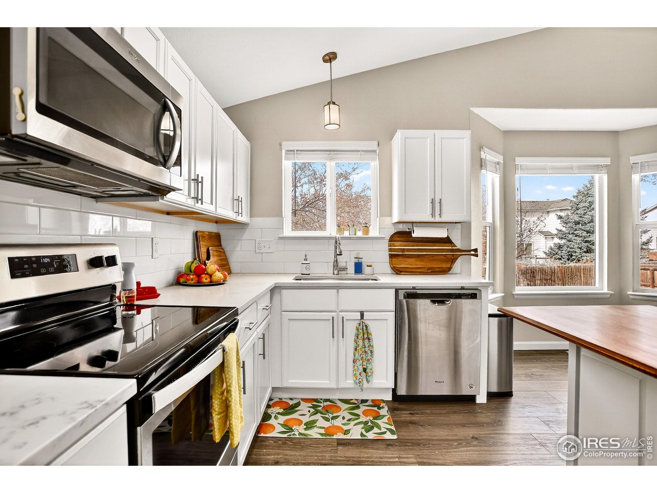 Aurora, Colorado, 80015, United States, 4 Bedrooms Bedrooms, ,2 BathroomsBathrooms,Residential,For Sale,2001847