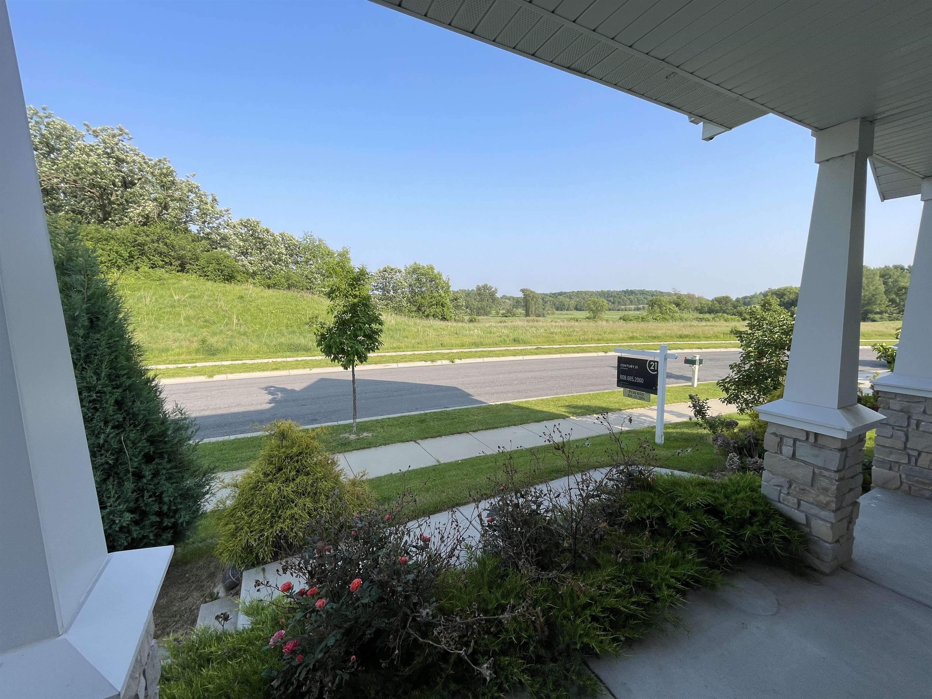Madison, Wisconsin, 53718, United States, 4 Bedrooms Bedrooms, ,4 BathroomsBathrooms,Residential,For Sale,1938258