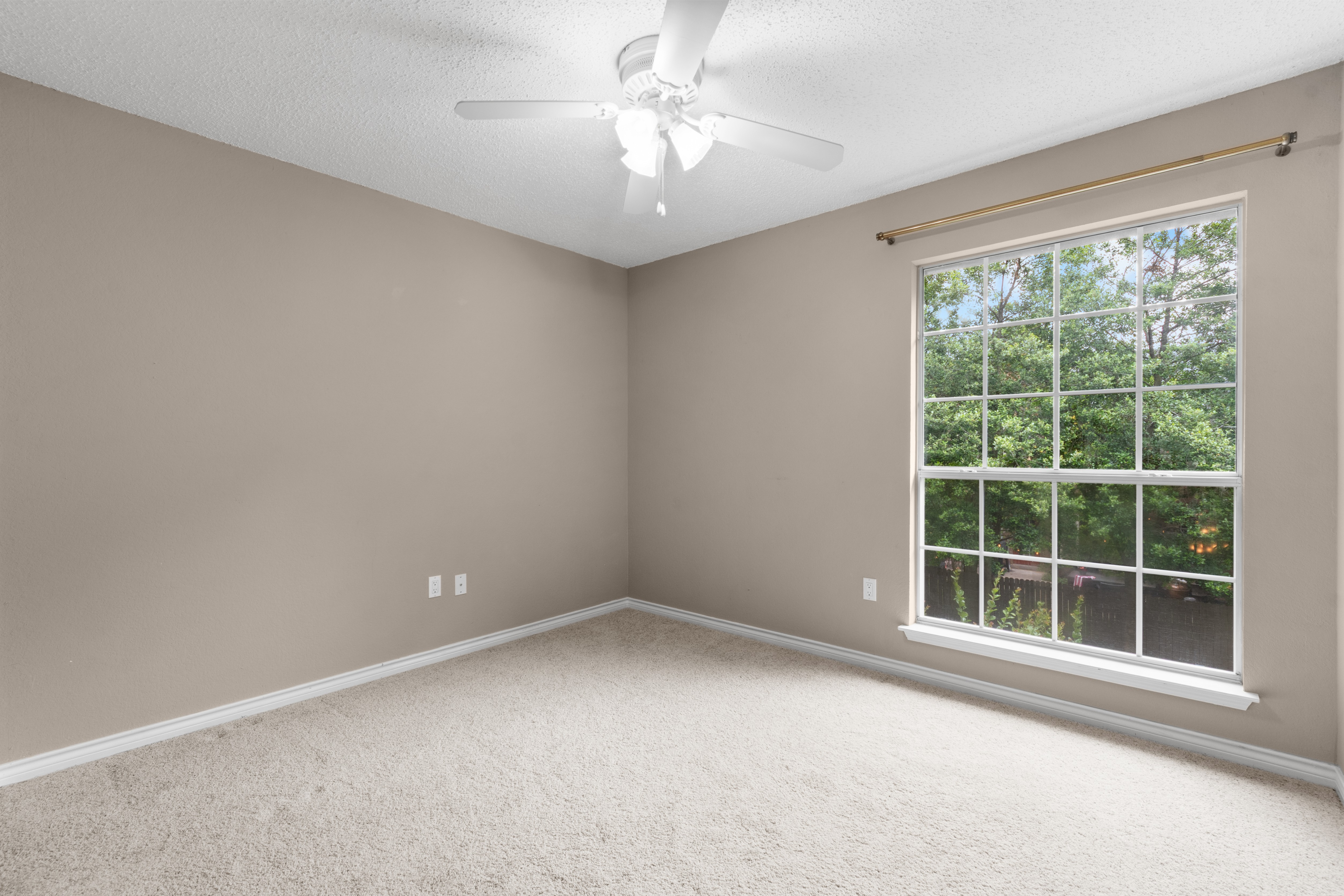  3233 Shady Glen Drive, Grapevine, TX, 76051 - 物件實景