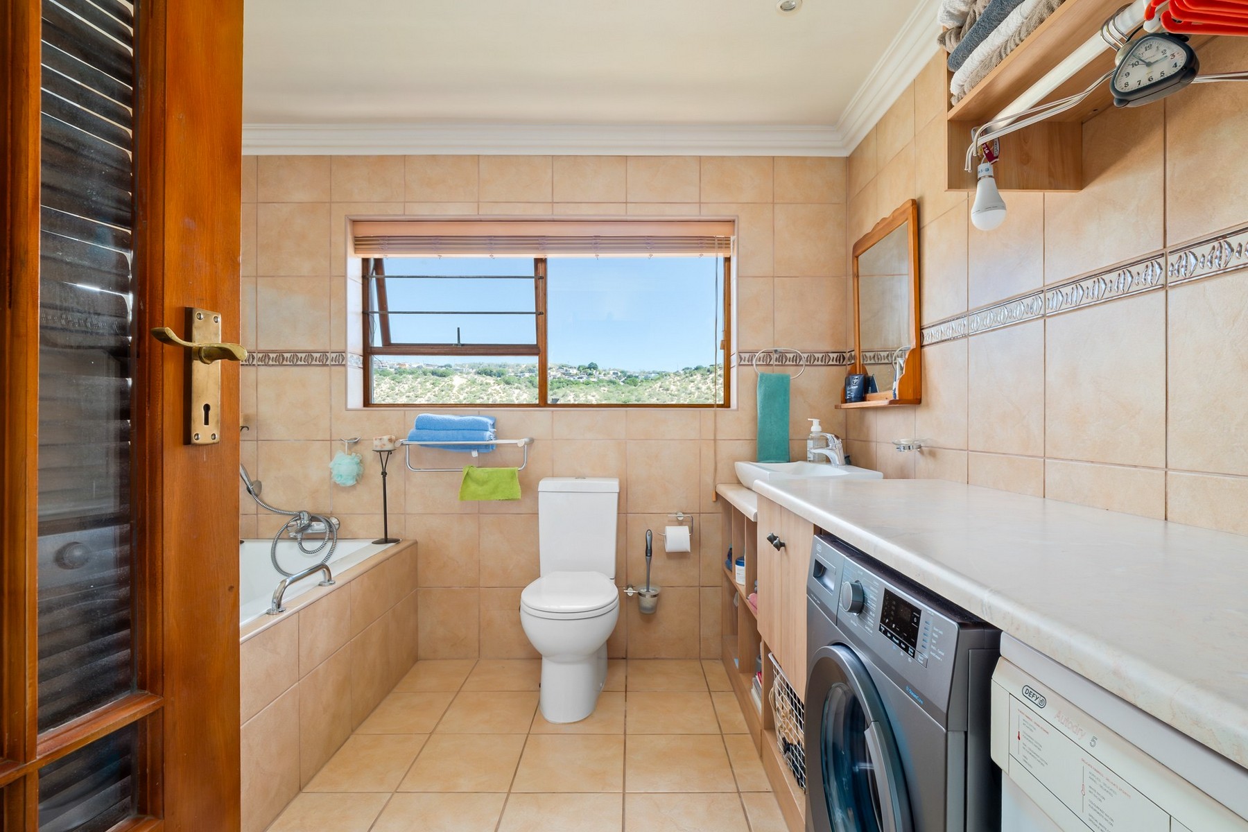  Stunning low-maintenance family home - 物件實景