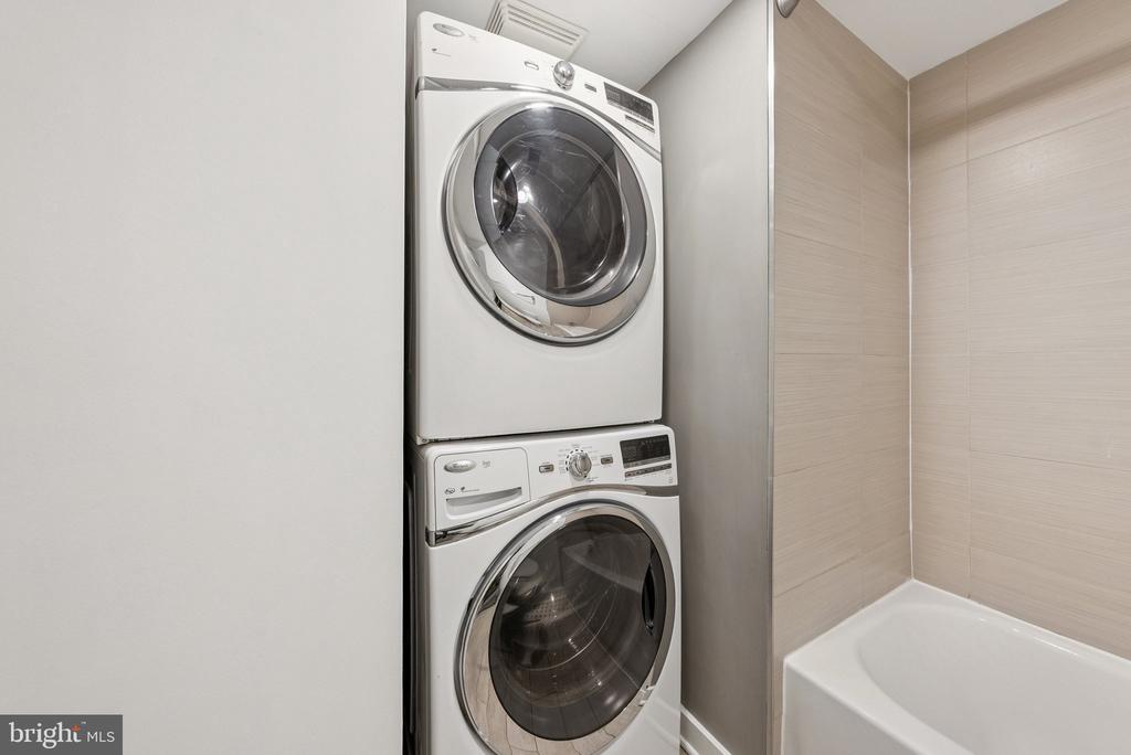 Washington, District of Columbia, 20001, United States, 6 Bedrooms Bedrooms, ,6 BathroomsBathrooms,Residential,For Sale,1983569