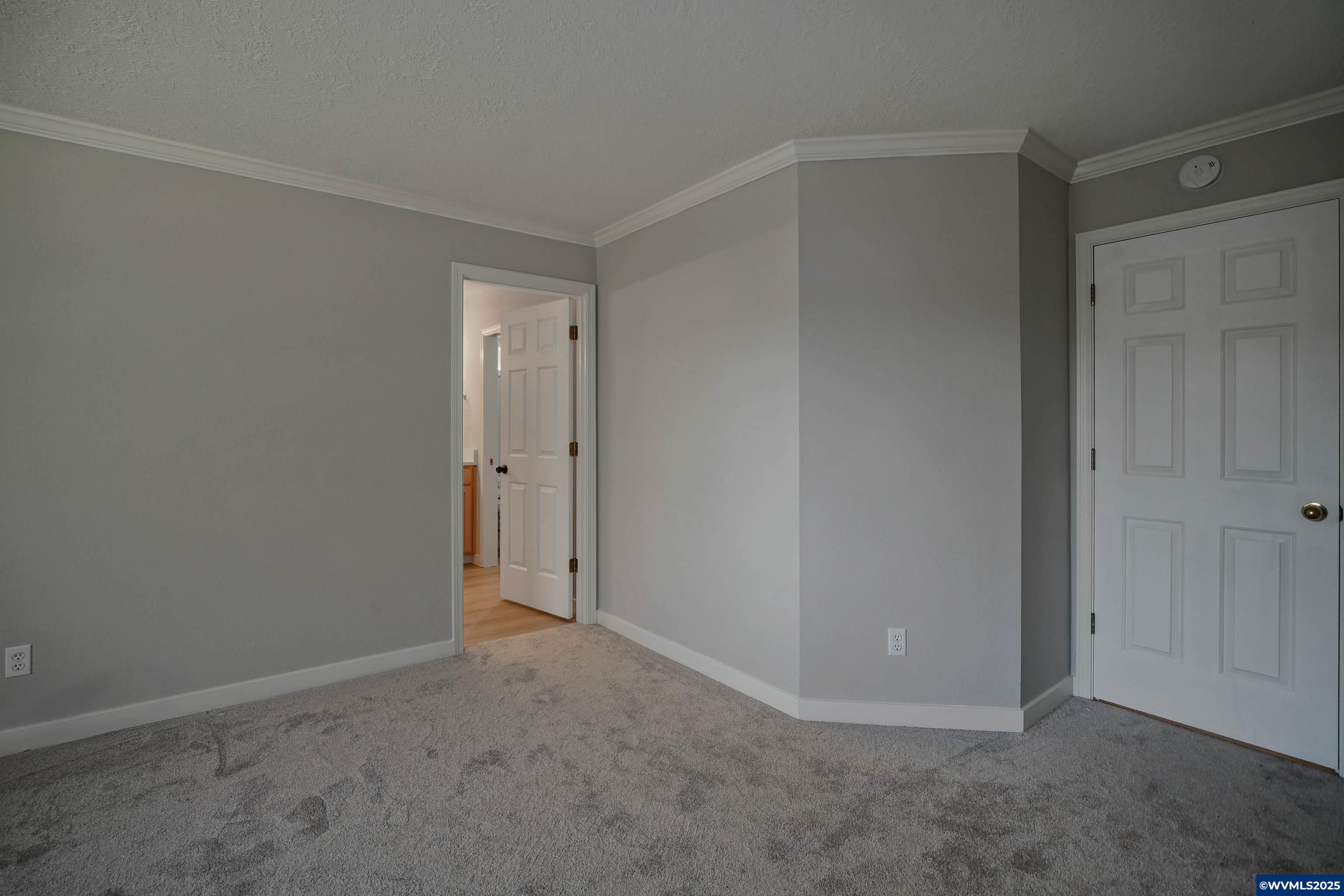 Salem, Oregon, 97304, United States, 3 Bedrooms Bedrooms, ,2 BathroomsBathrooms,Residential,For Sale,1838478