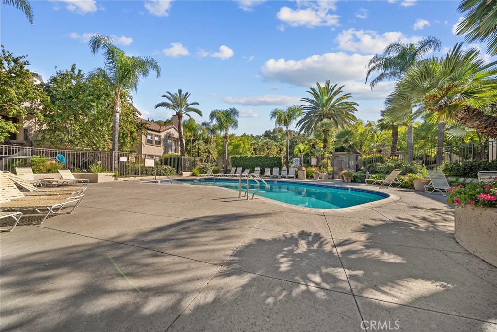 Valencia, California, 91355, United States, 2 Bedrooms Bedrooms, ,2 BathroomsBathrooms,Residential,For Sale,1937123