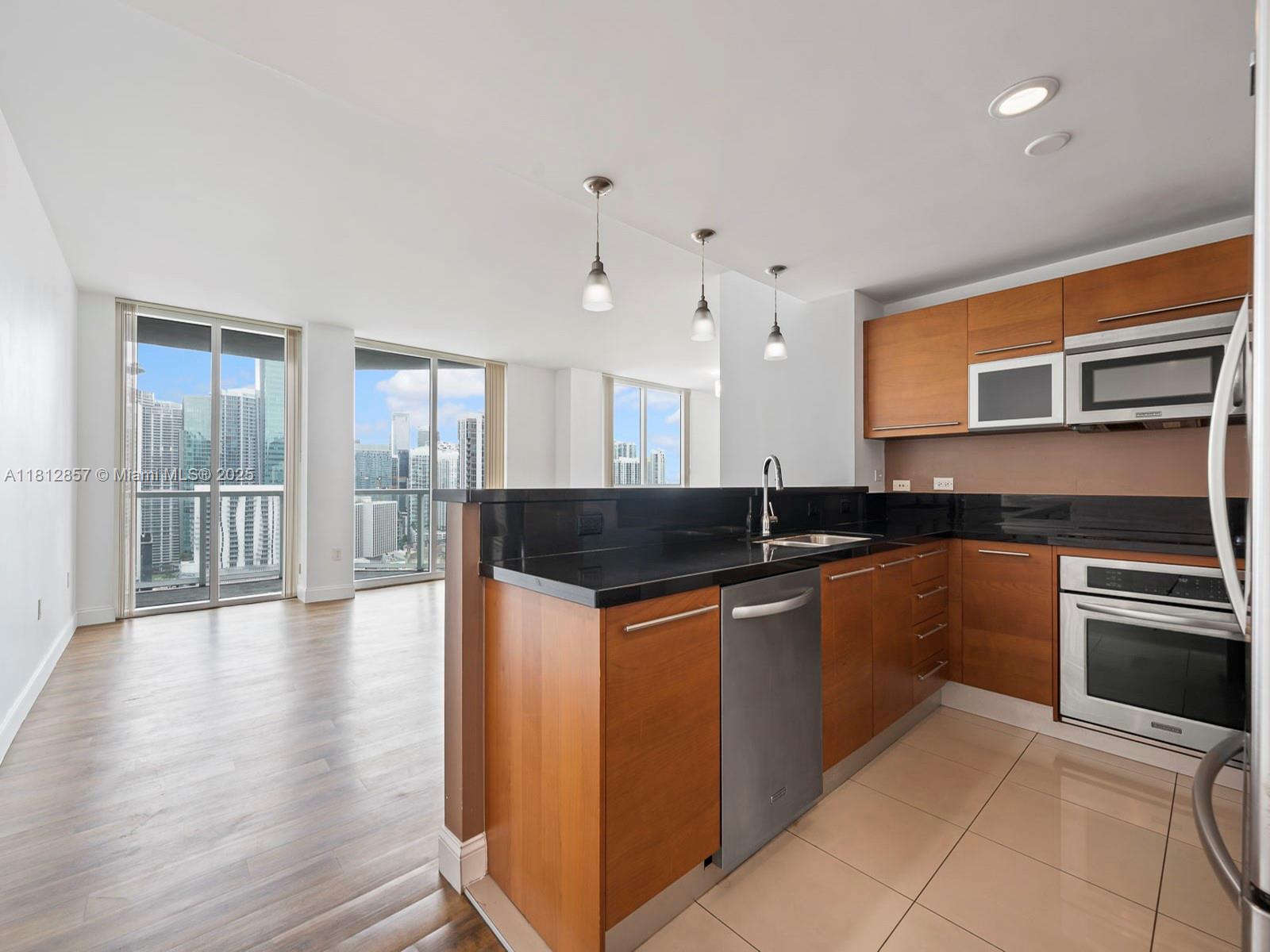 Miami, Florida, 33132, United States, 2 Bedrooms Bedrooms, ,2 BathroomsBathrooms,Residential,For Sale,1838941