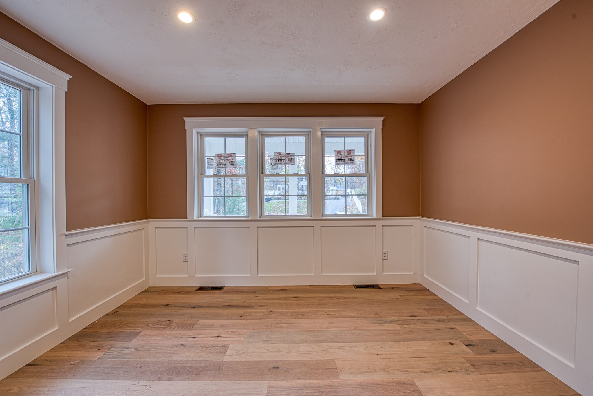 Norton, Massachusetts, 02766, United States, 4 Bedrooms Bedrooms, ,3 BathroomsBathrooms,Residential,For Sale,1869812