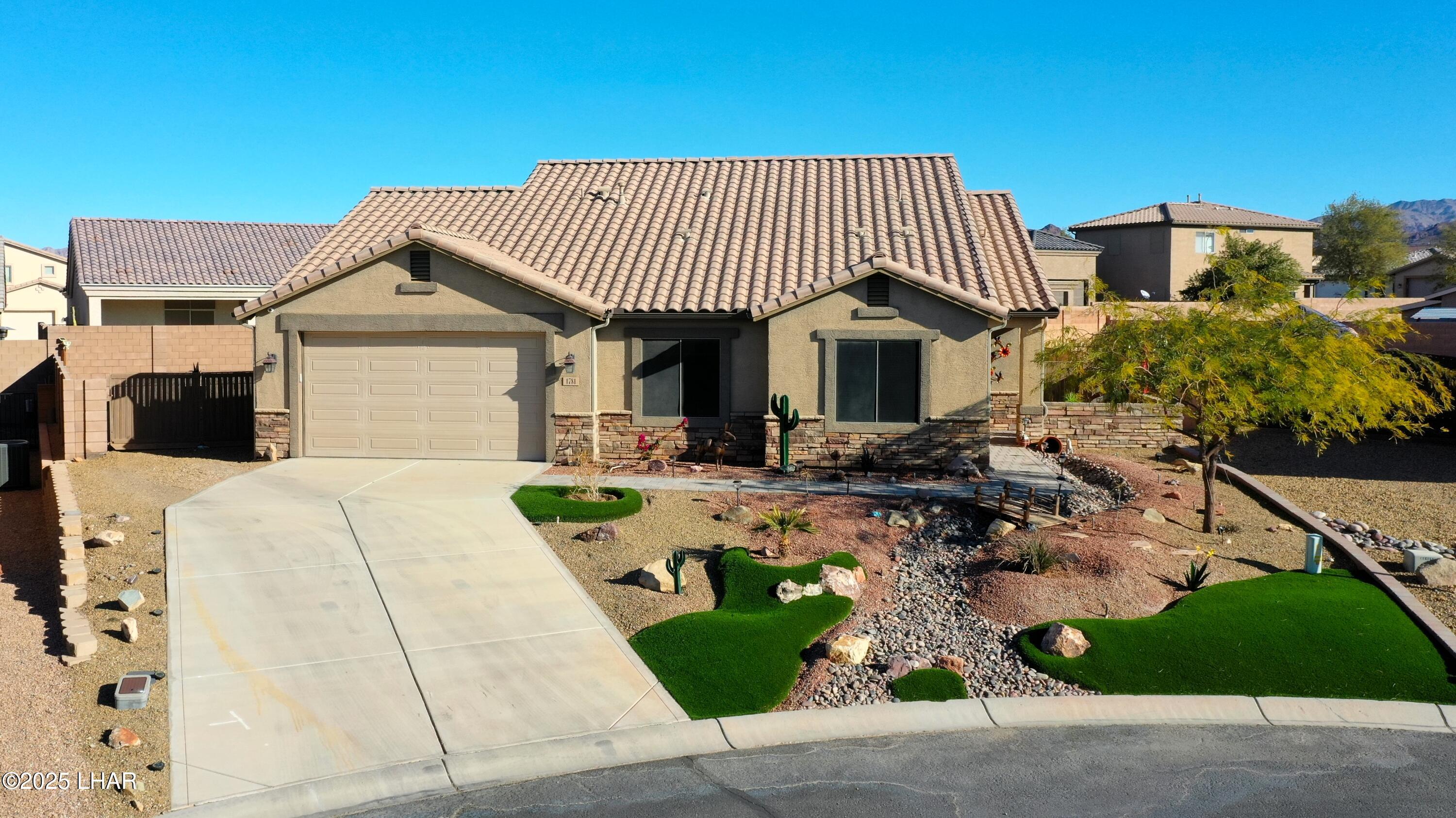 Lake Havasu City, Arizona, 86404, United States, 3 Bedrooms Bedrooms, ,2 BathroomsBathrooms,Residential,For Sale,1957391