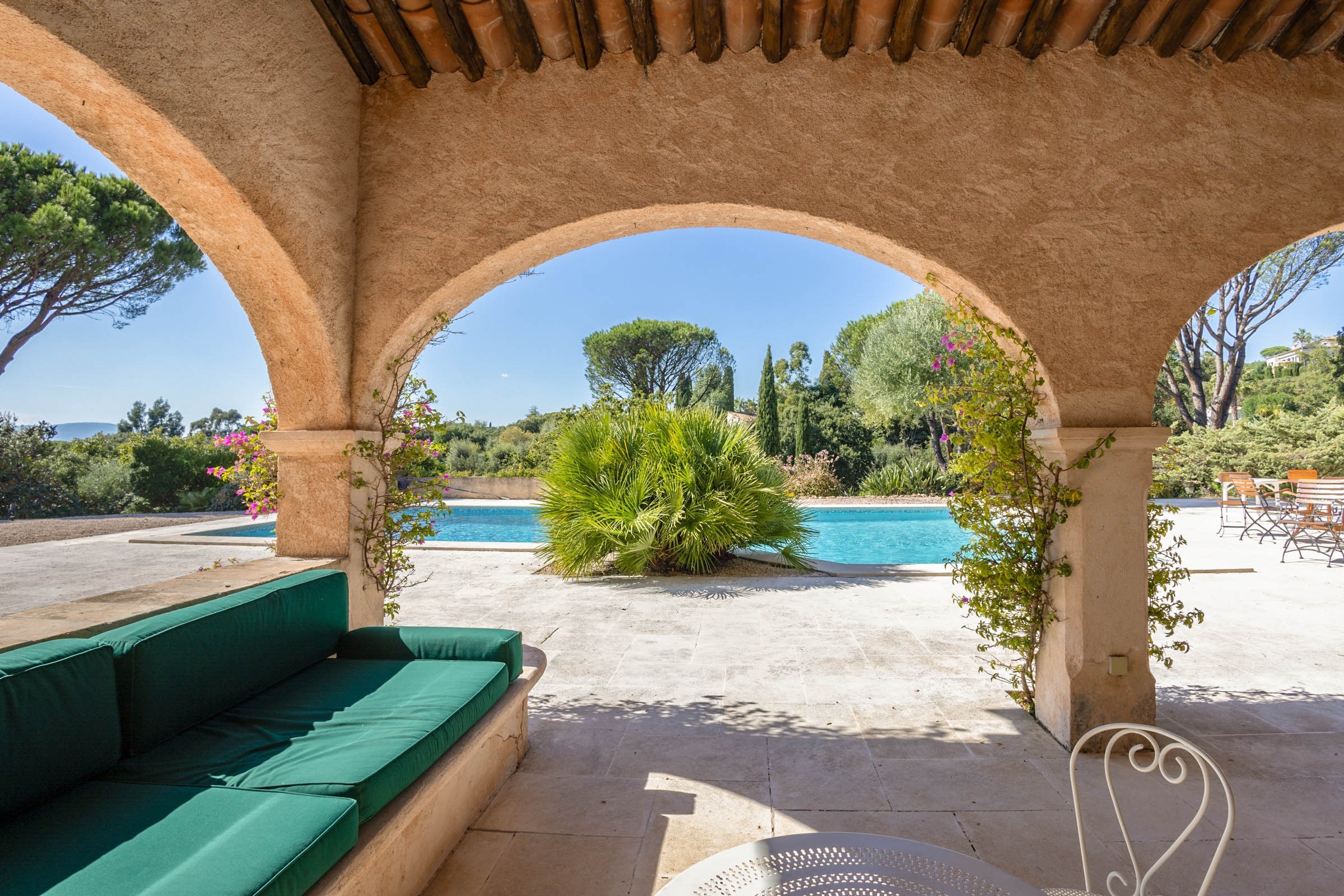  Provençal villa with pool for sale in Grimaud, near Guerrevieille beach - 物件實景