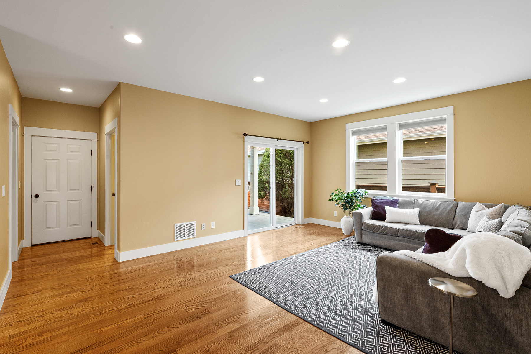  3179 Spring Ridge Drive - 物件實景
