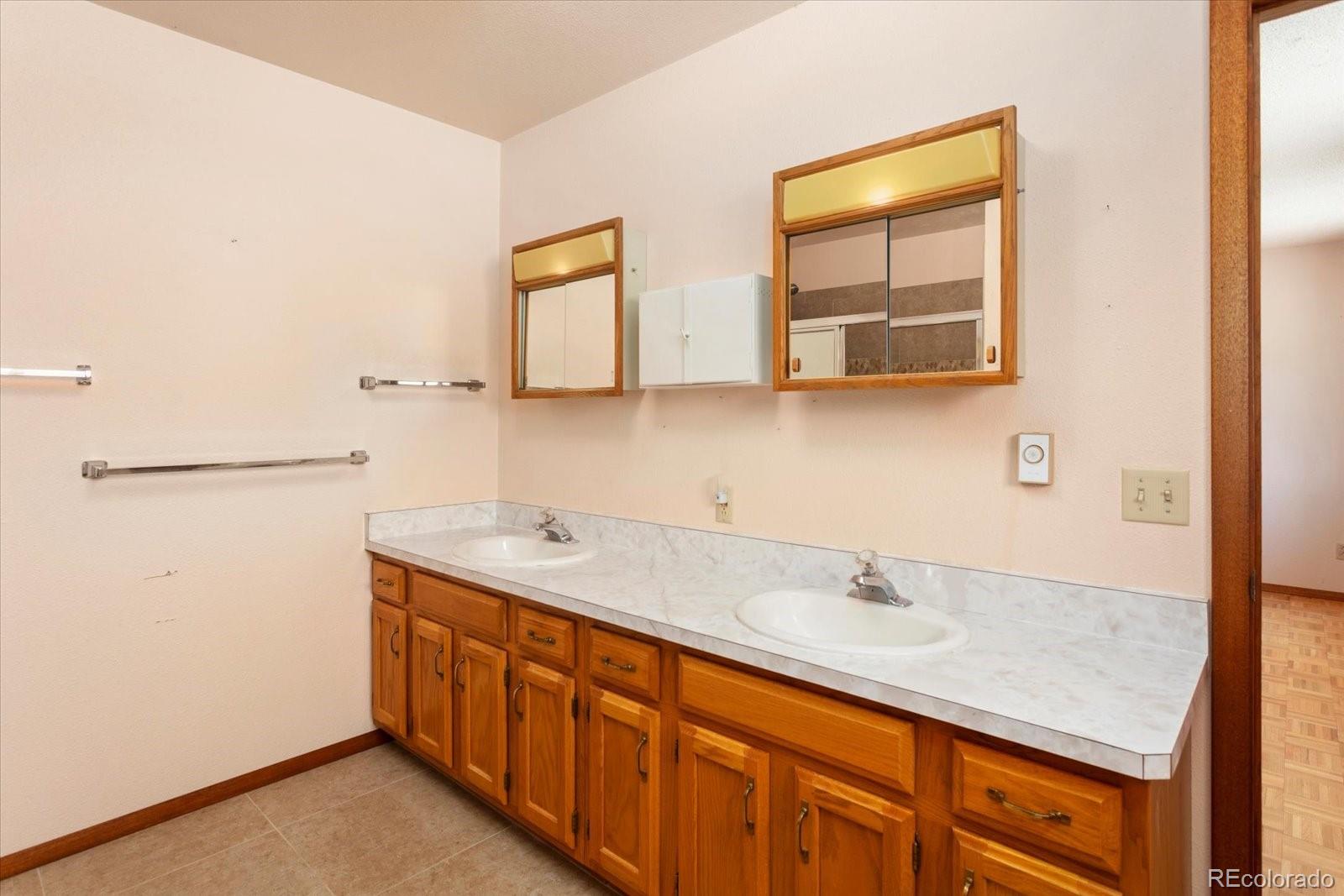 Salida, Colorado, 81201, United States, 3 Bedrooms Bedrooms, ,1 BathroomBathrooms,Residential,For Sale,2043390