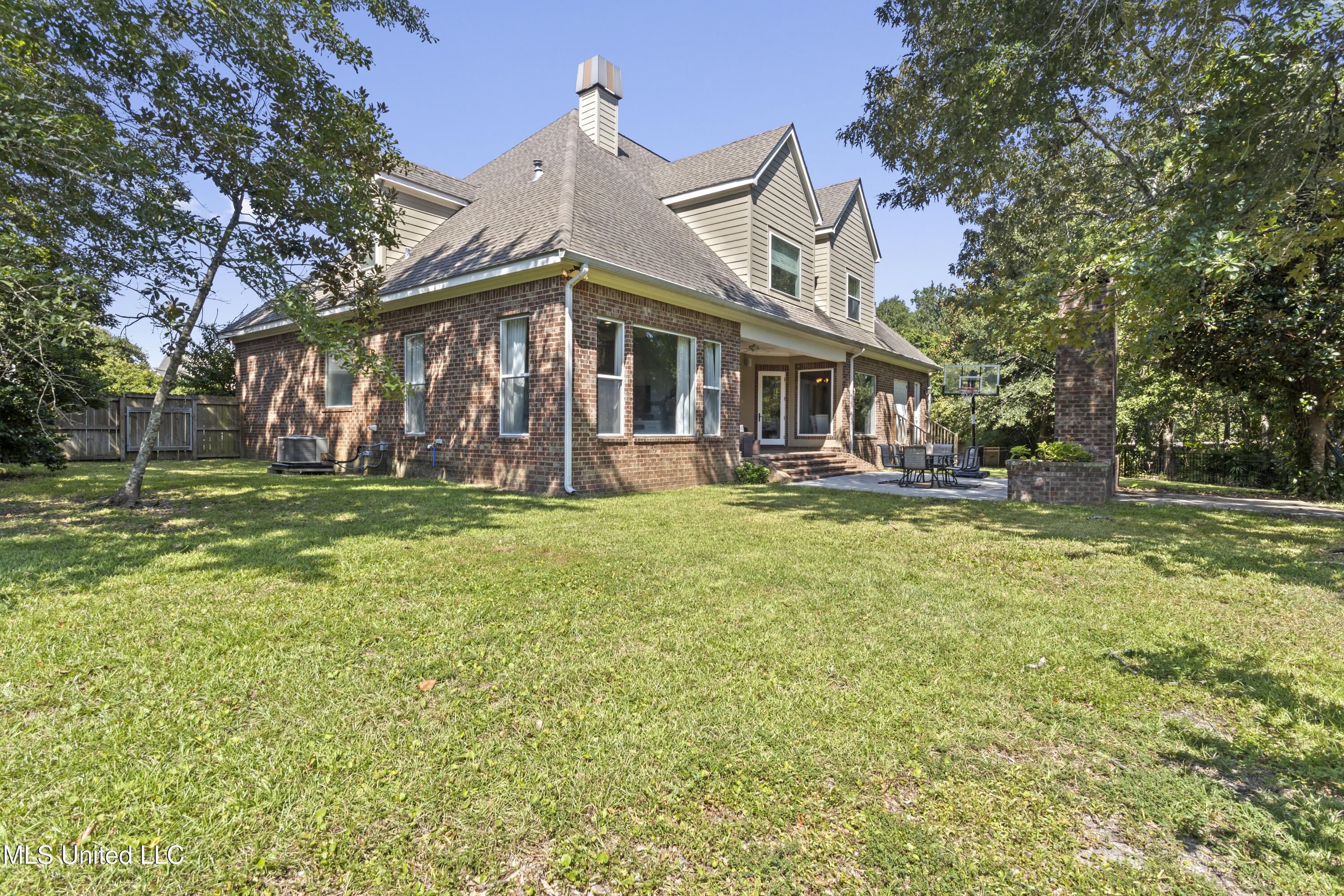 Biloxi, Mississippi, 39531, United States, 4 Bedrooms Bedrooms, ,3 BathroomsBathrooms,Residential,For Sale,1941819