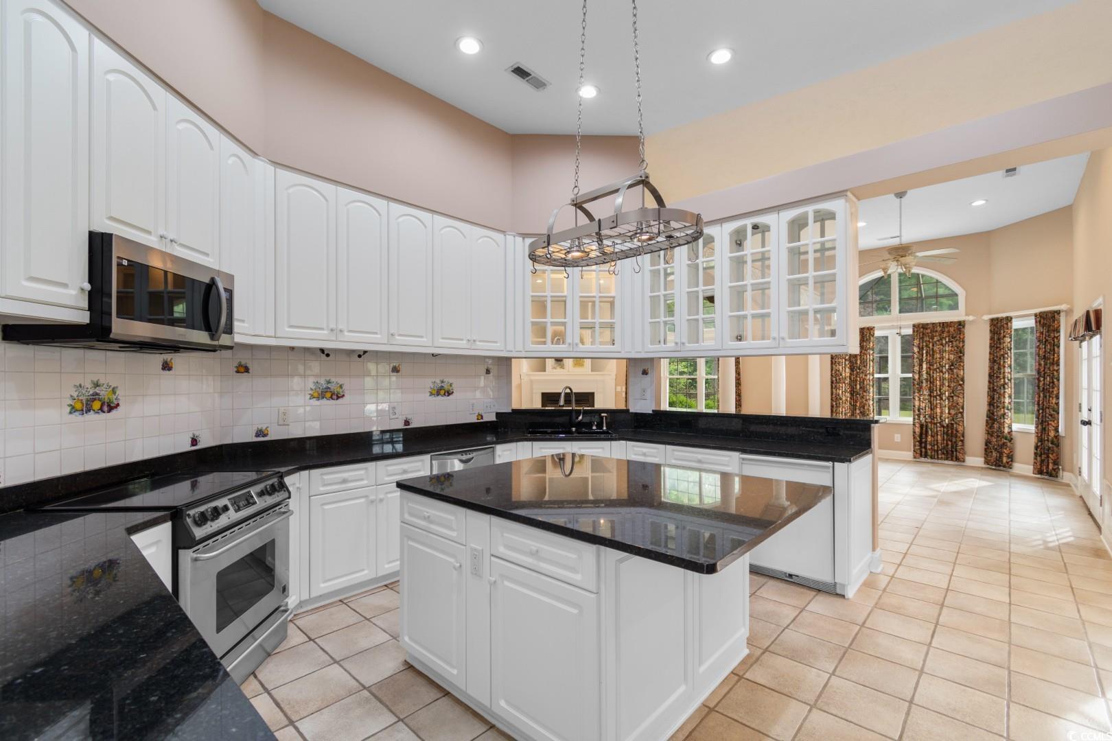 Conway, South Carolina, 29526, United States, 4 Bedrooms Bedrooms, ,5 BathroomsBathrooms,Residential,For Sale,1916014