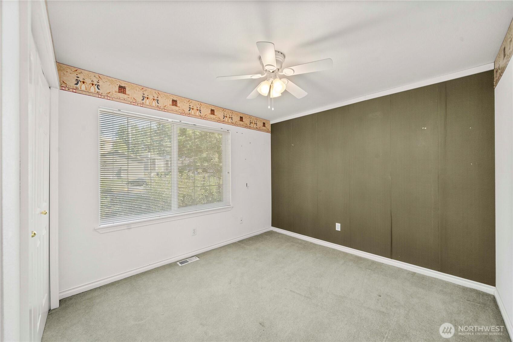 DES MOINES, Washington, 98198, United States, 5 Bedrooms Bedrooms, ,4 BathroomsBathrooms,Residential,For Sale,1927220