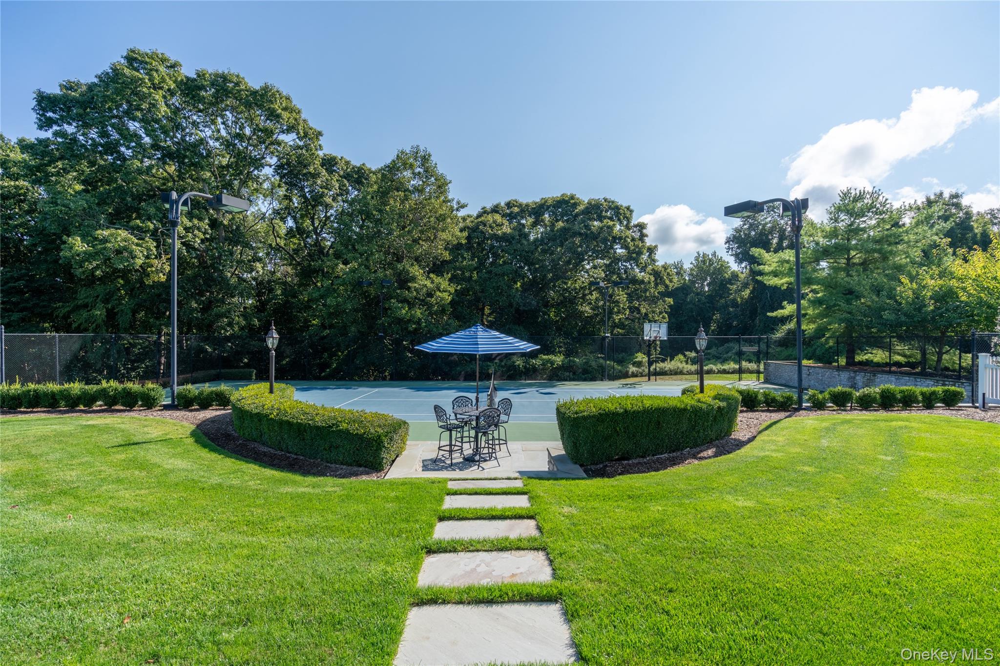  697 Short Beach Road, Nissequogue, NY, 11780 - 物件實景