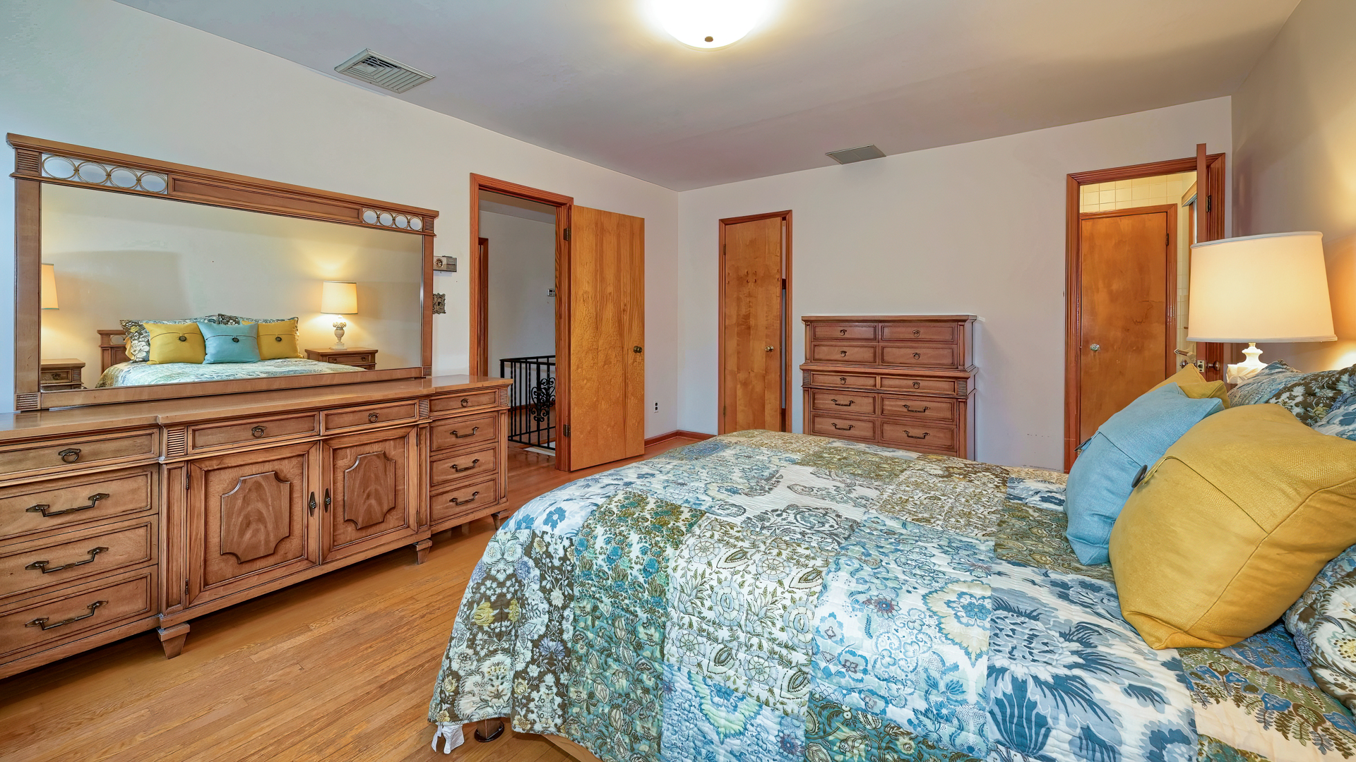 Nutley, New Jersey, 07110, United States, 4 Bedrooms Bedrooms, ,3 BathroomsBathrooms,Residential,For Sale,1974859