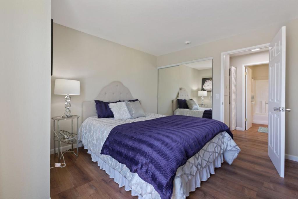 Hayward, California, 94544, United States, 2 Bedrooms Bedrooms, ,2 BathroomsBathrooms,Residential,For Sale,1983988