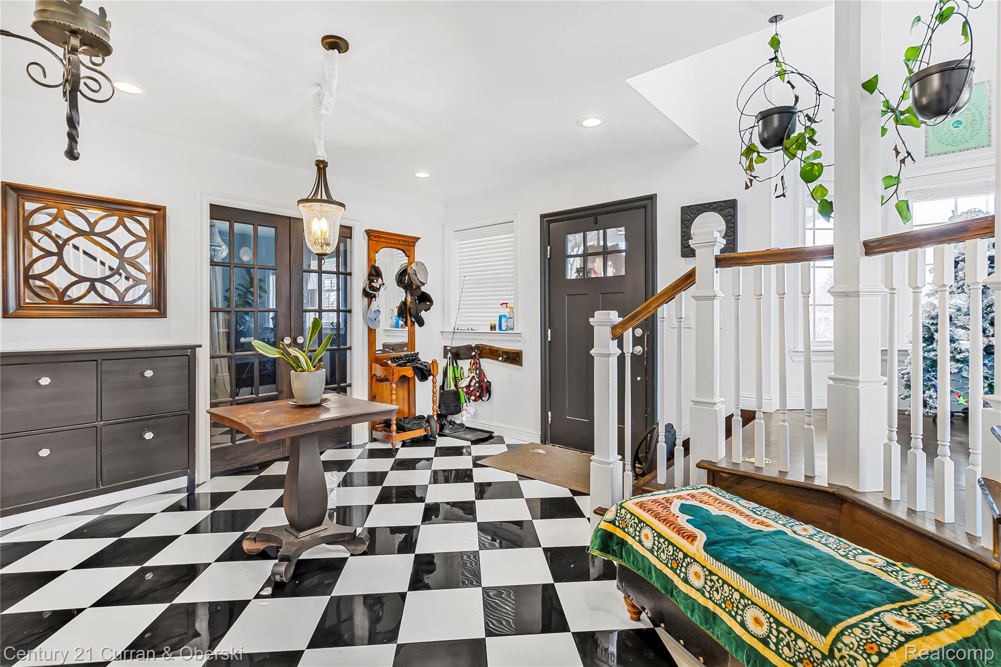 Dearborn, Michigan, 48124, United States, 4 Bedrooms Bedrooms, ,3 BathroomsBathrooms,Residential,For Sale,1921247
