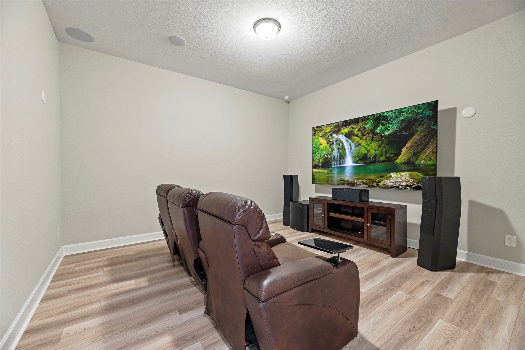 Katy, Texas, 77493, United States, 4 Bedrooms Bedrooms, ,3 BathroomsBathrooms,Residential,For Sale,1988106