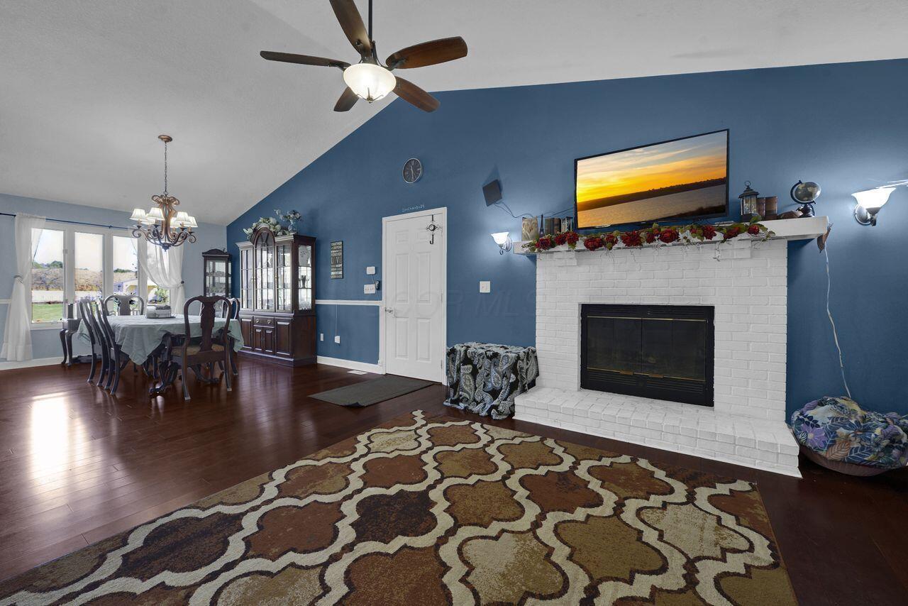 Granville, Ohio, 43023, United States, 5 Bedrooms Bedrooms, ,3 BathroomsBathrooms,Residential,For Sale,1970810